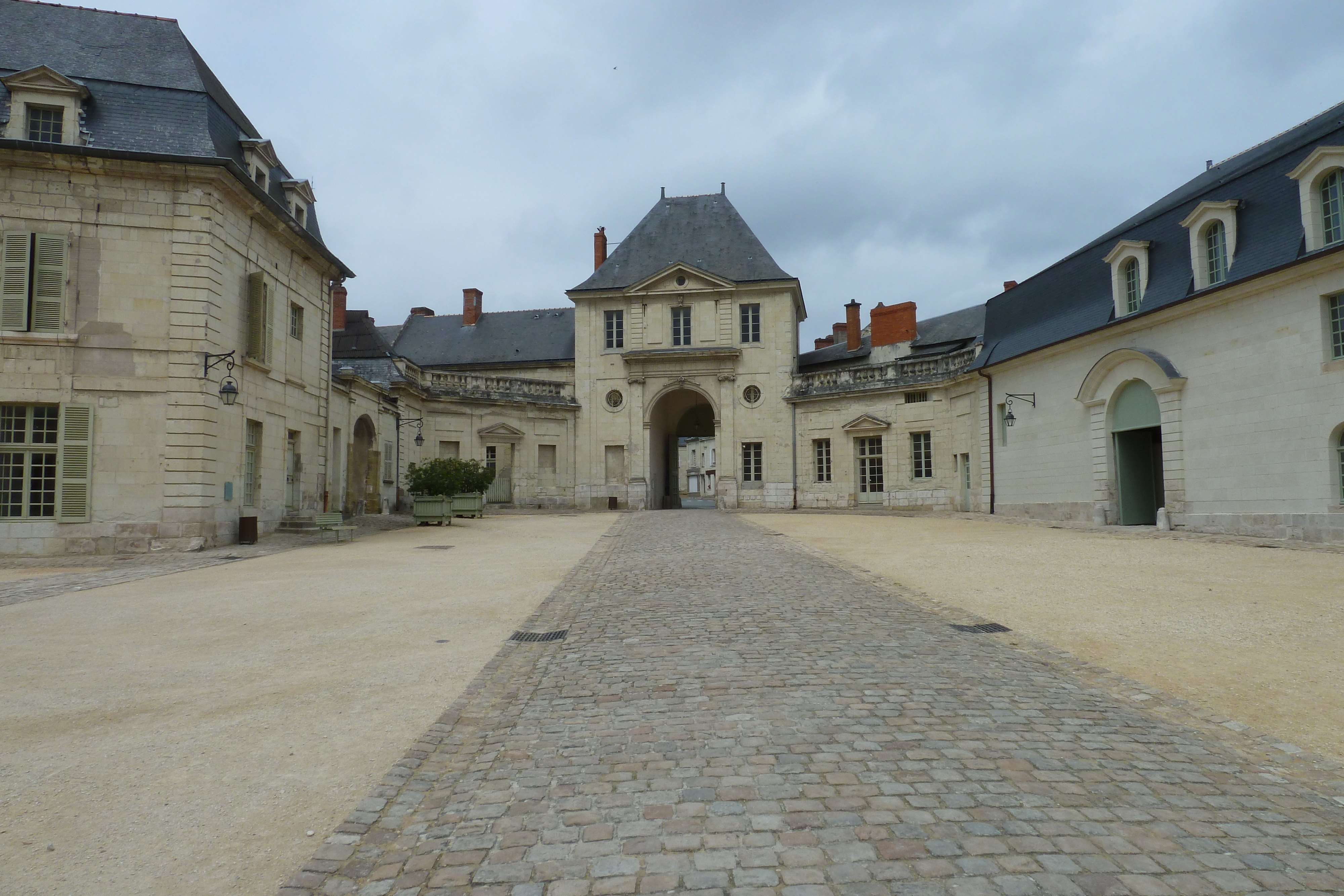 Picture France Fontevraux 2011-05 5 - Recreation Fontevraux