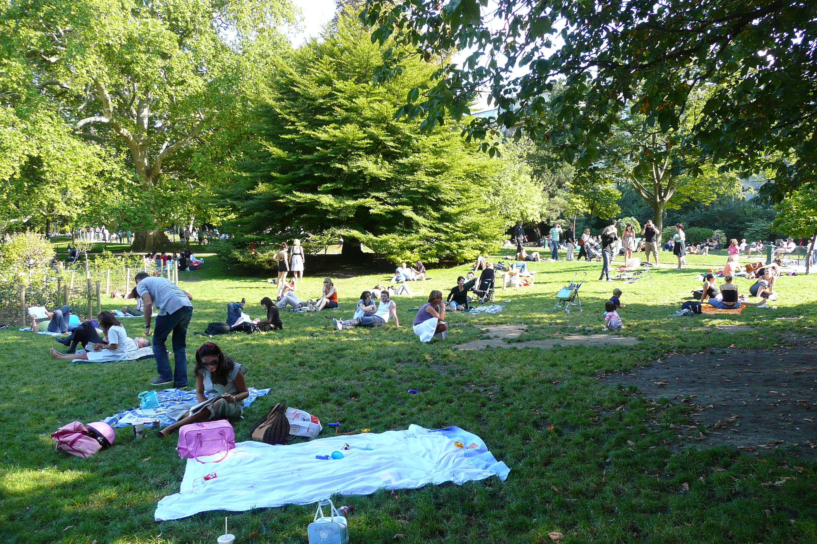 Picture France Paris Monceau Garden 2007-09 12 - Recreation Monceau Garden