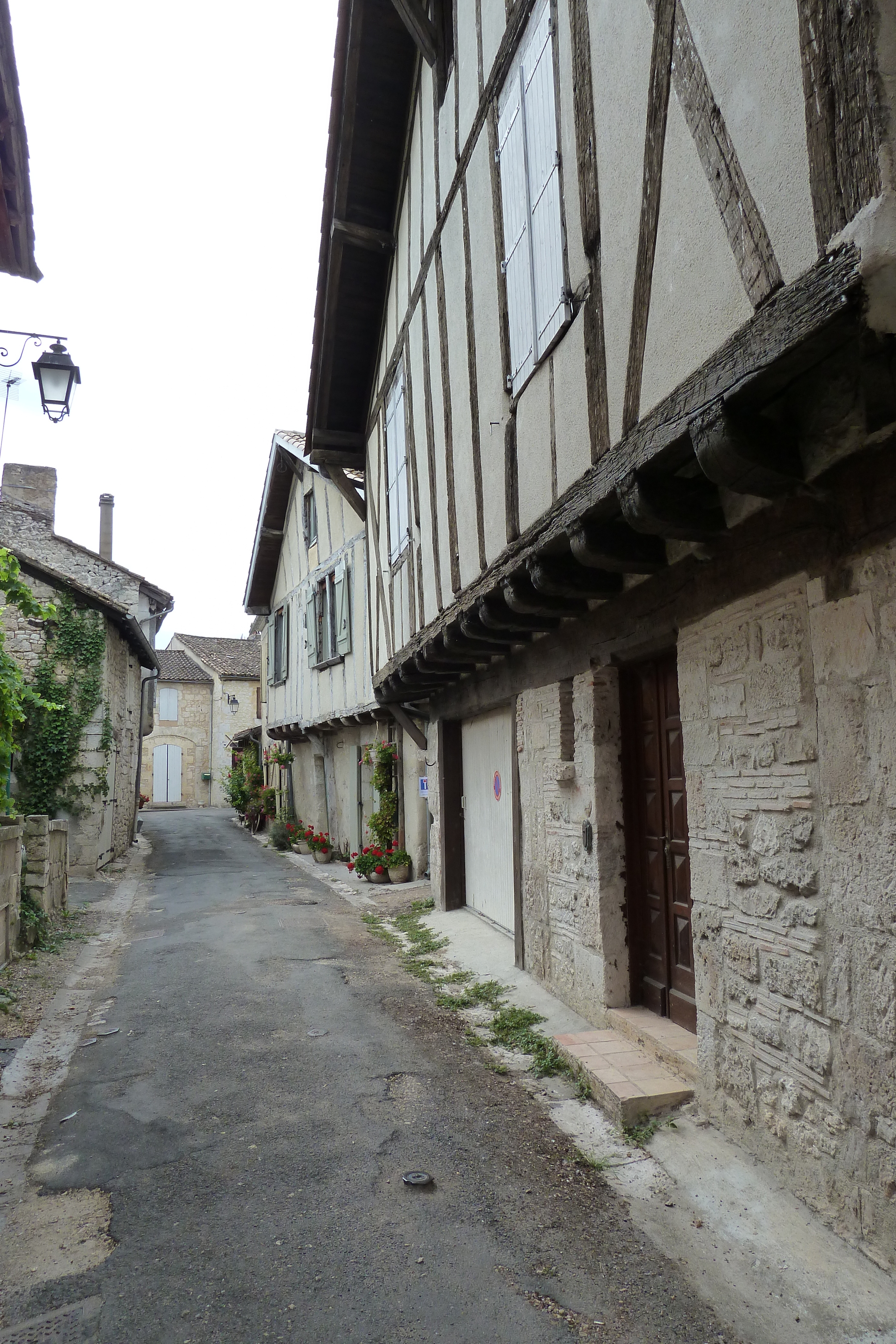 Picture France Issigeac 2010-08 16 - Center Issigeac