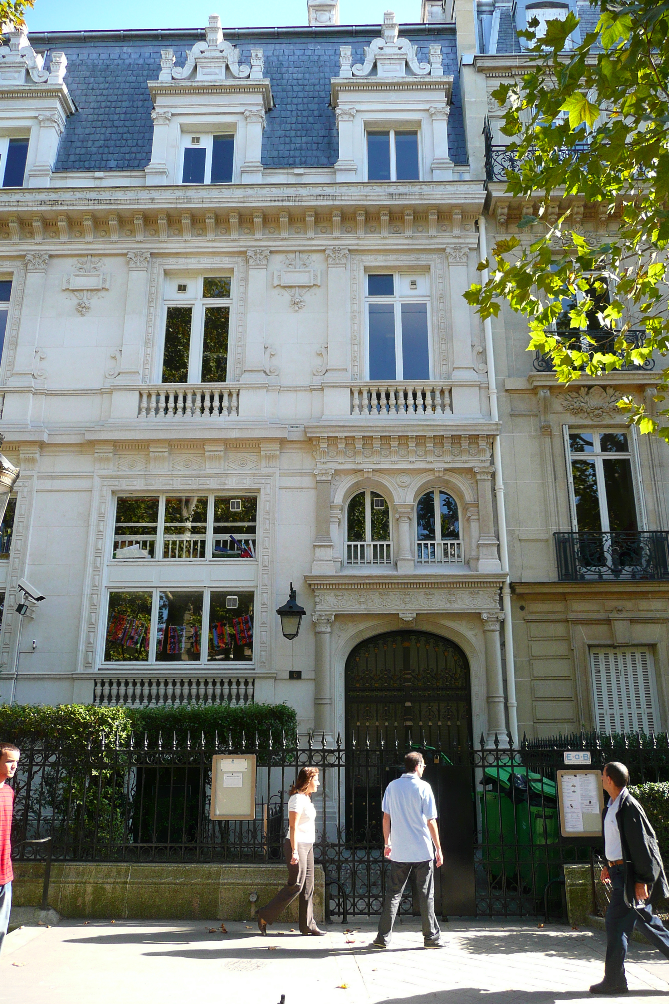 Picture France Paris Monceau Garden 2007-09 24 - Tour Monceau Garden