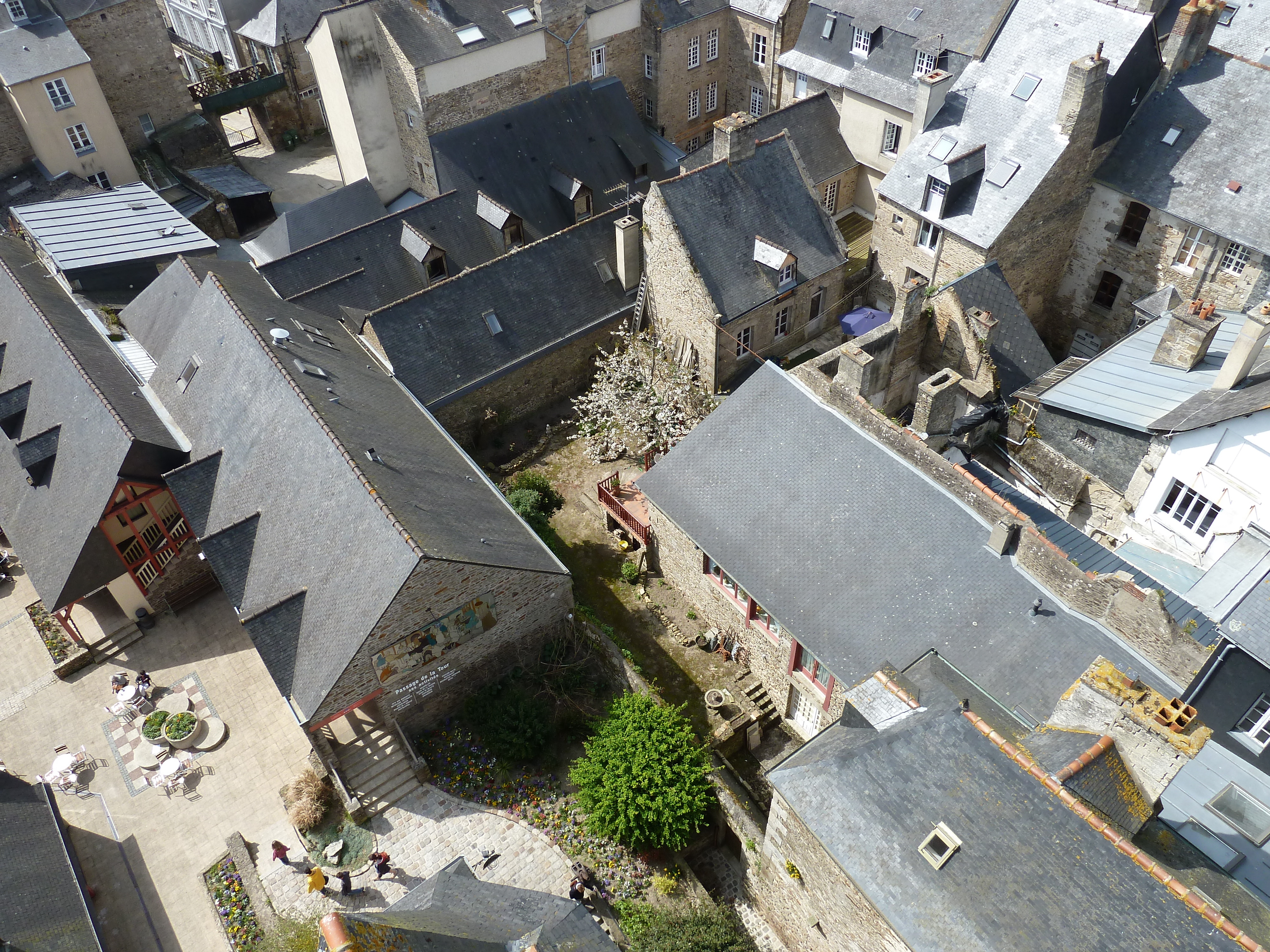 Picture France Dinan Dinan clock tower 2010-04 25 - Journey Dinan clock tower