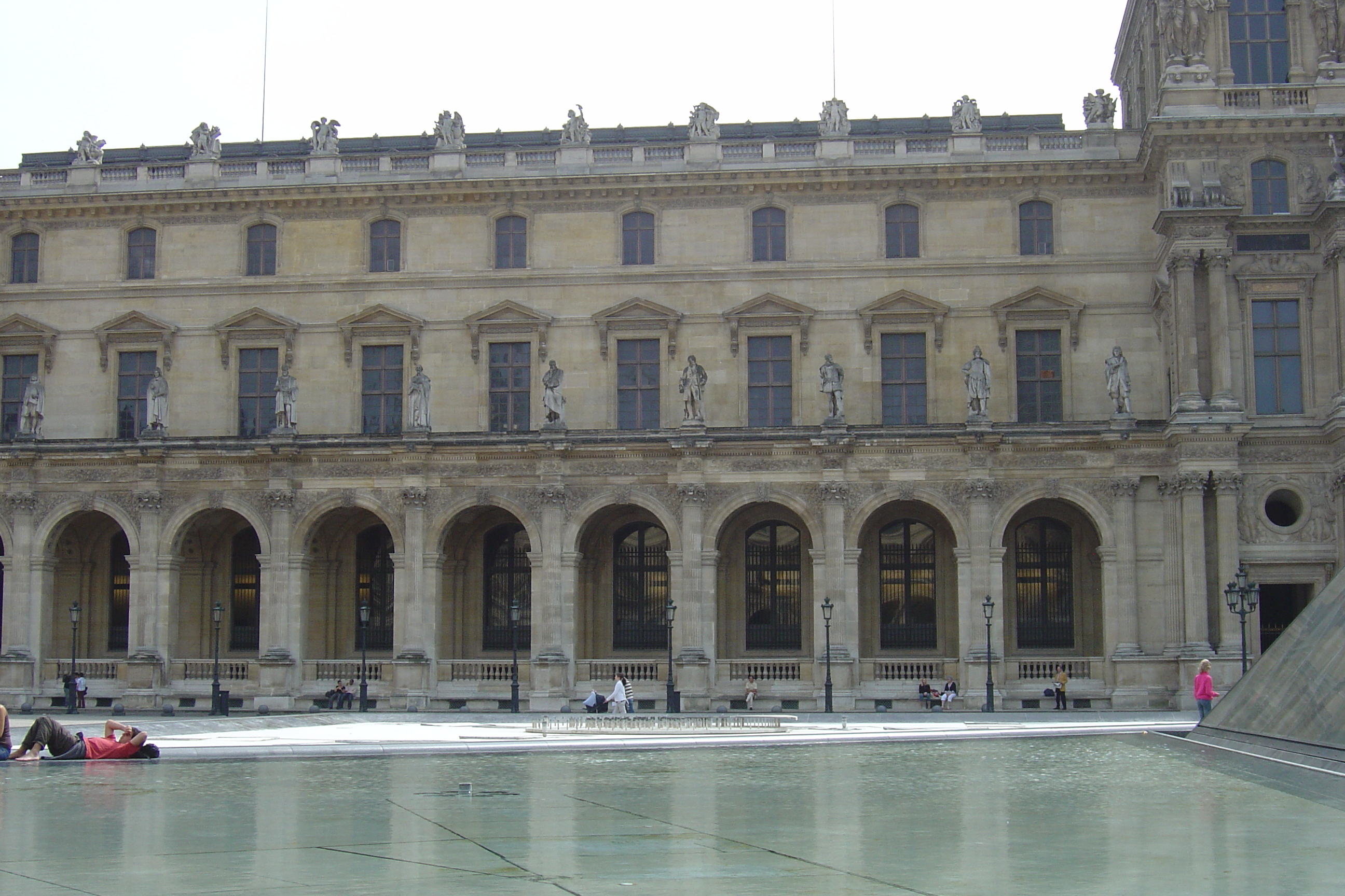 Picture France Paris Louvre 2007-05 82 - Recreation Louvre