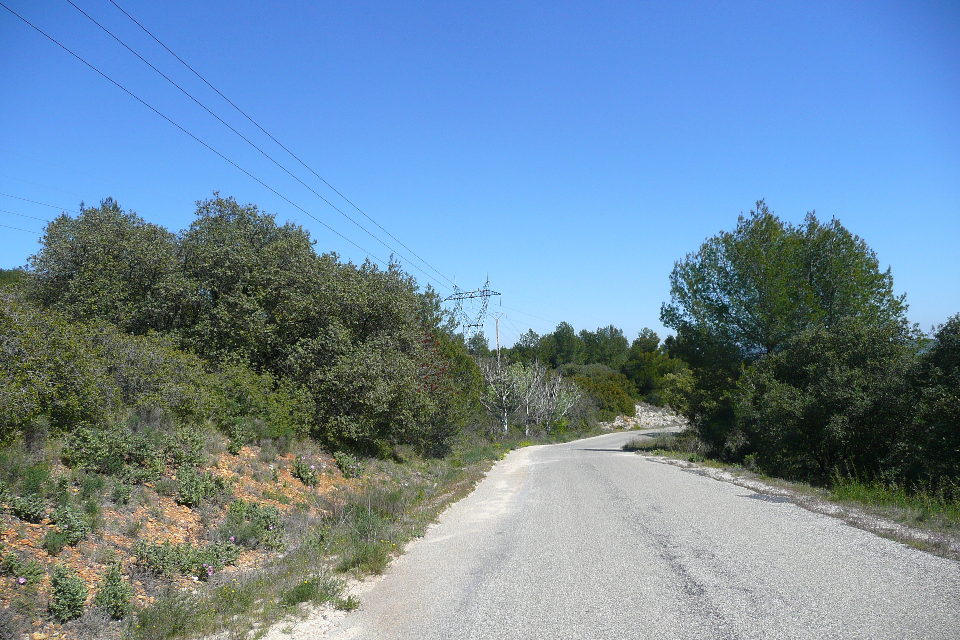 Picture France Provence Beaucaire to pont du gard road 2008-04 2 - History Beaucaire to pont du gard road