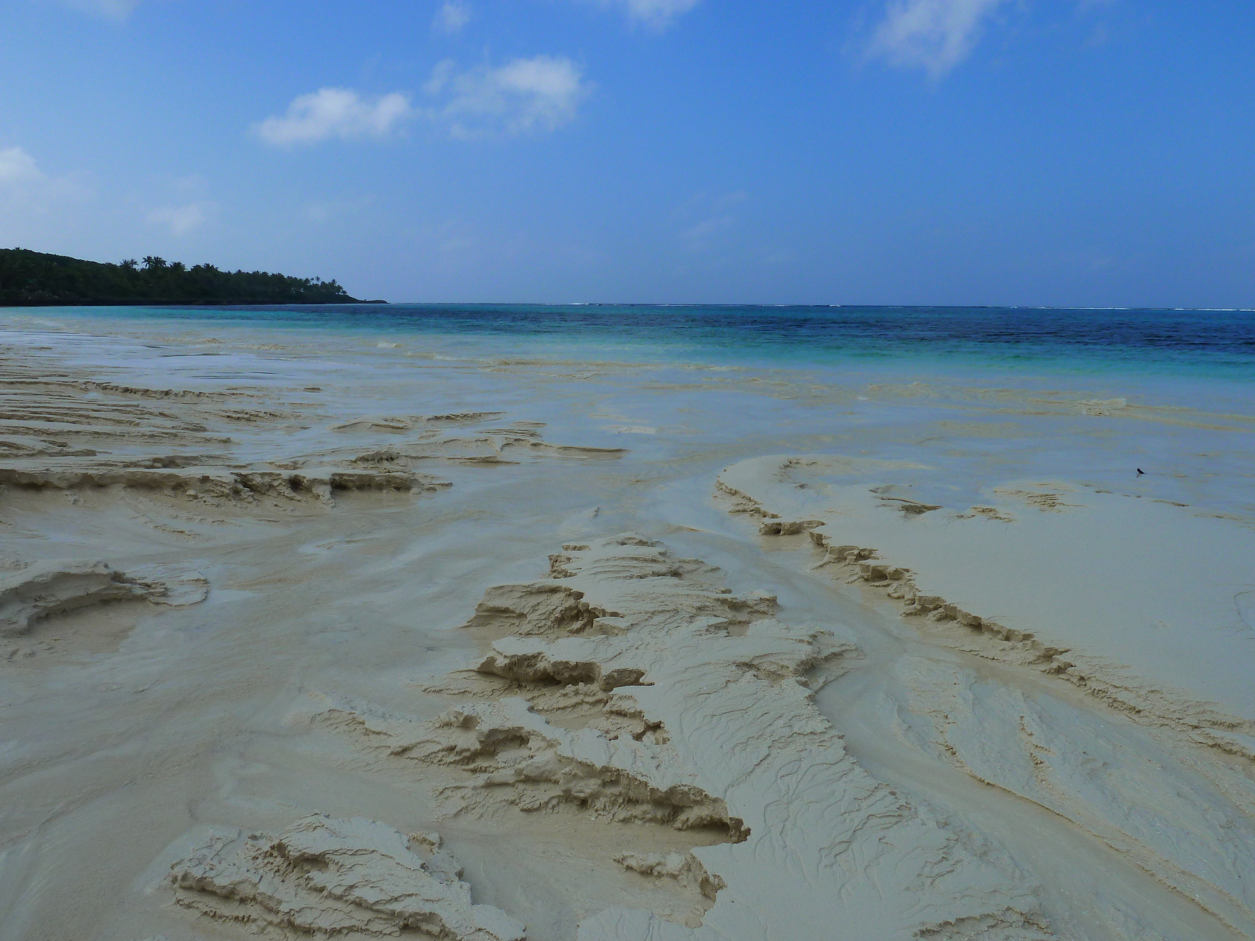 Picture New Caledonia Lifou Luecila 2010-05 70 - Tours Luecila