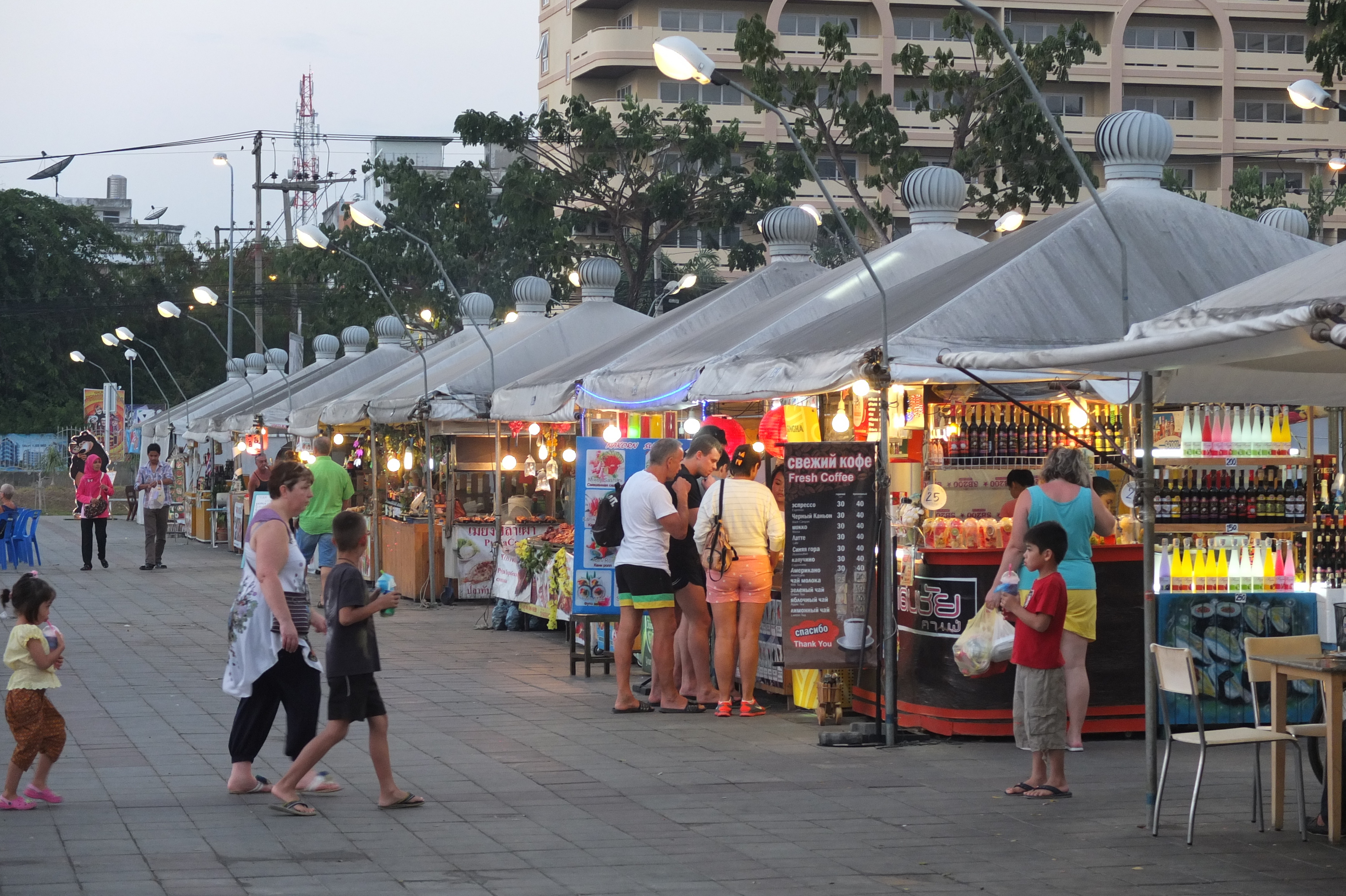 Picture Thailand Pattaya 2014-02 18 - Discovery Pattaya