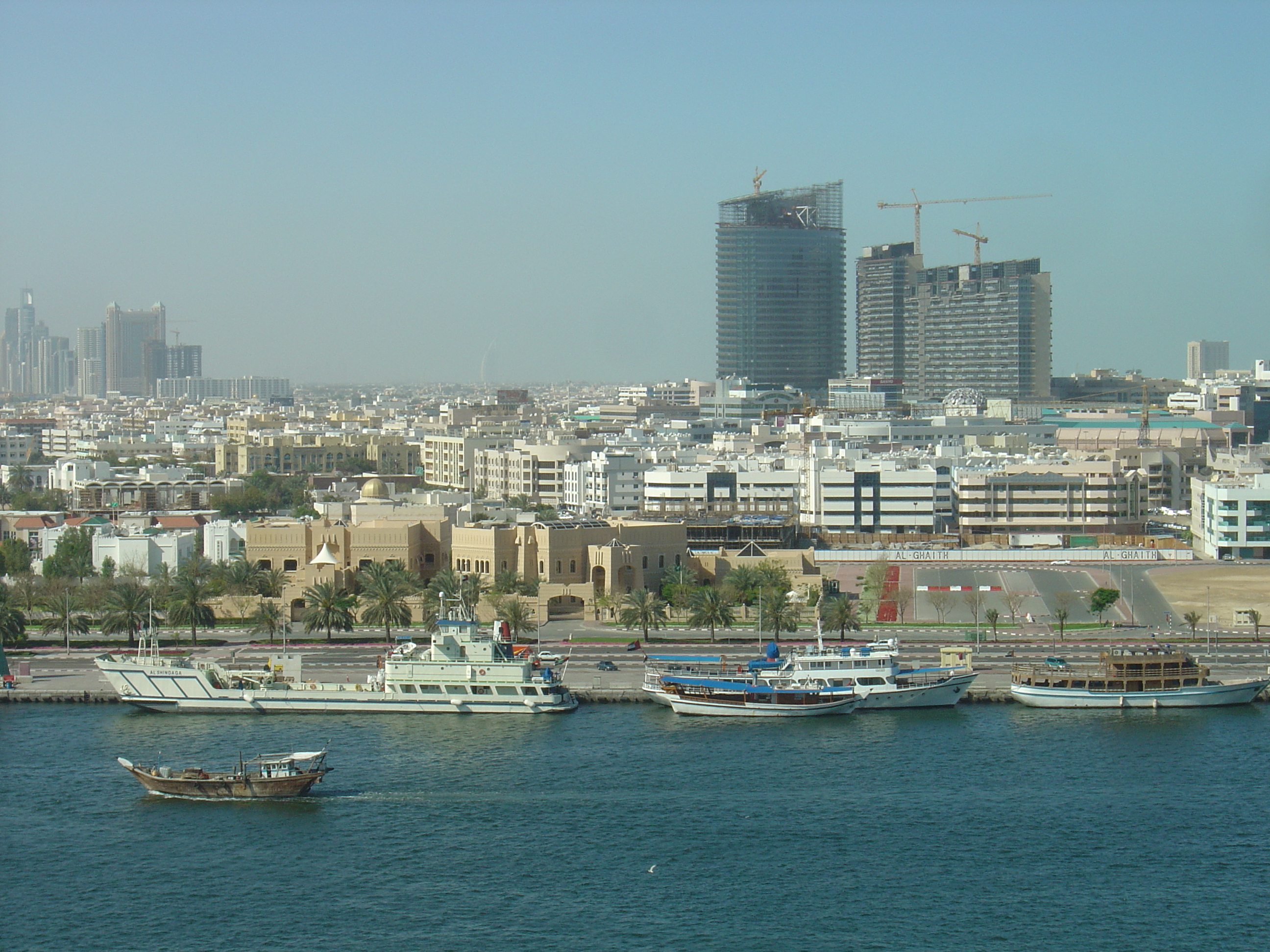 Picture United Arab Emirates Dubai 2005-03 113 - Discovery Dubai