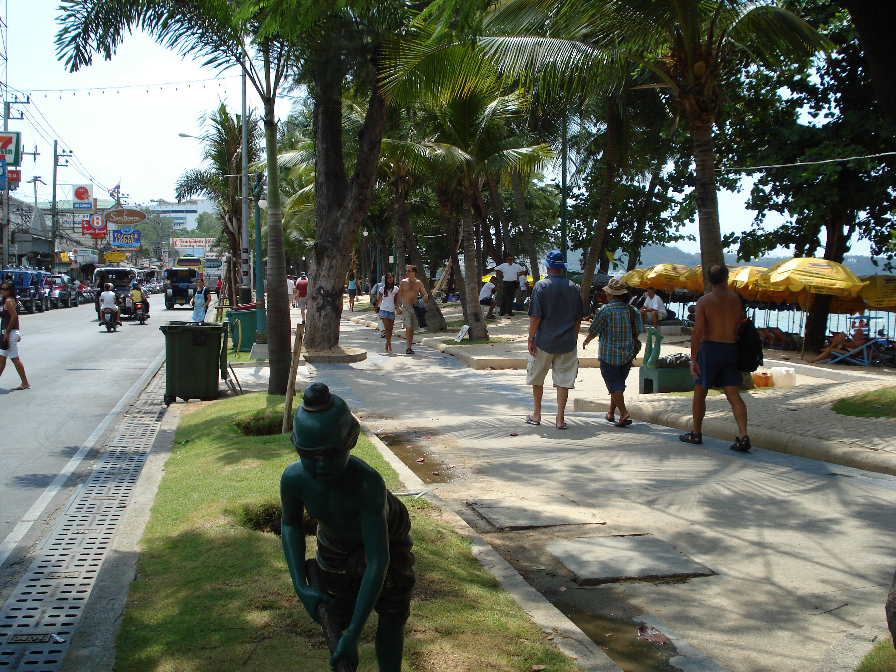 Picture Thailand Pattaya Beach 2007-02 4 - Around Pattaya Beach