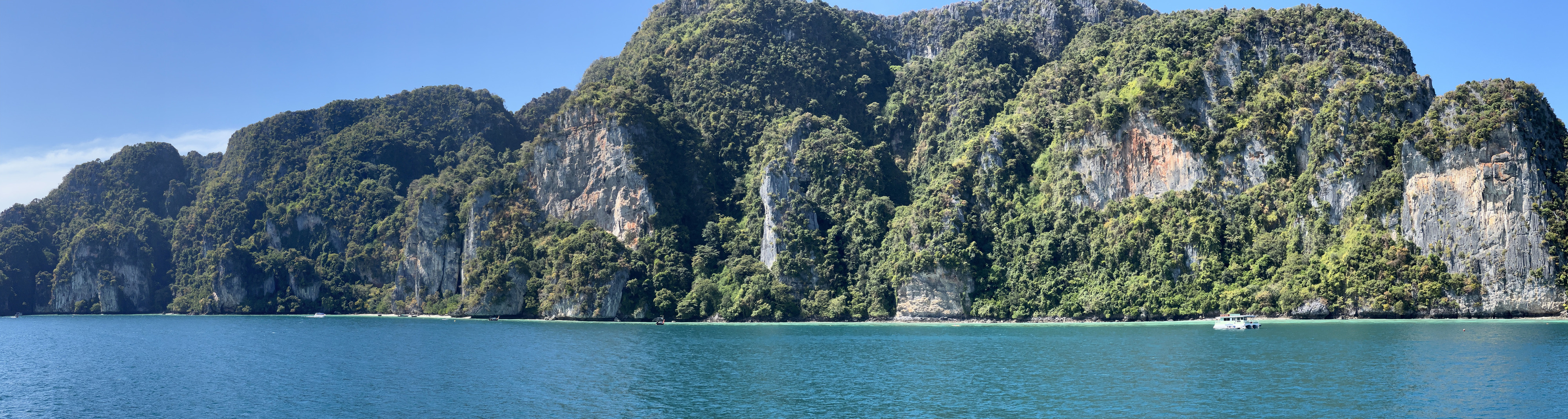 Picture Thailand Phuket to Ko Phi Phi Ferry 2021-12 2 - Journey Phuket to Ko Phi Phi Ferry