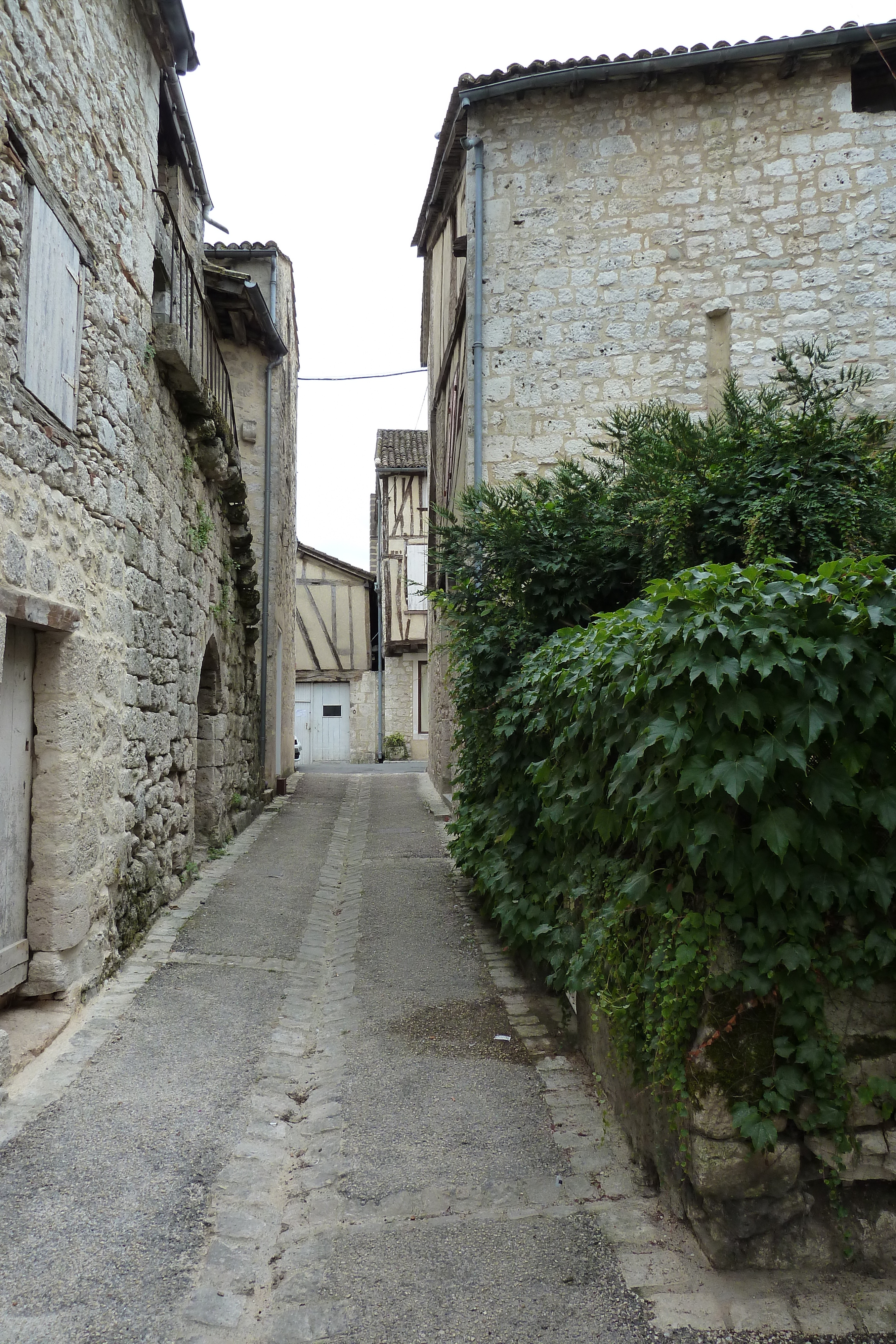 Picture France Issigeac 2010-08 52 - Tours Issigeac