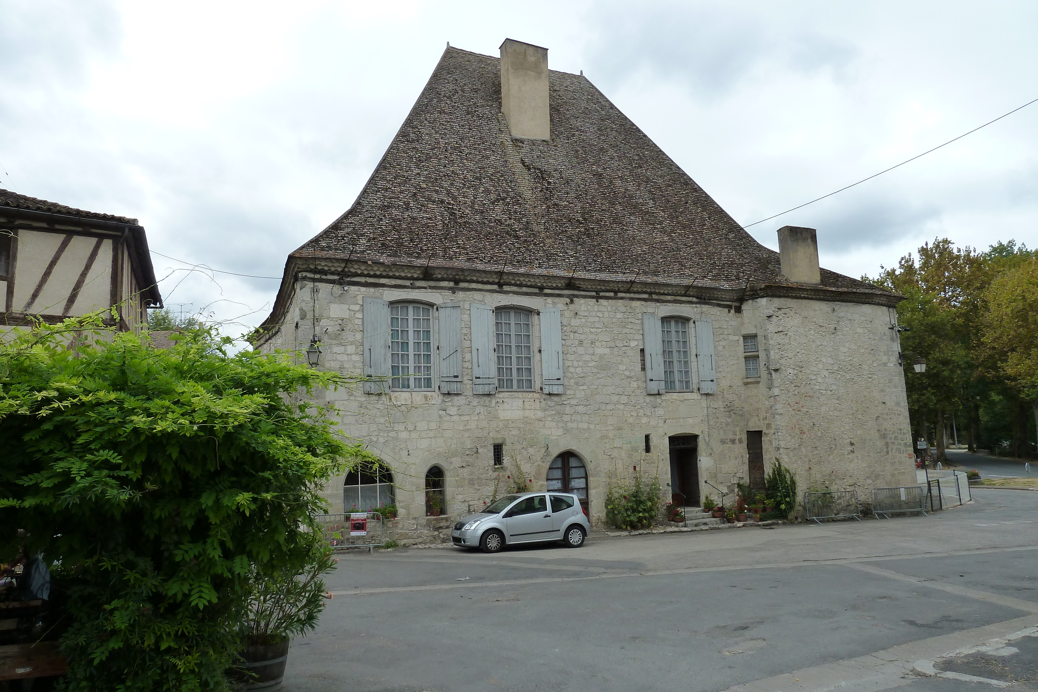 Picture France Issigeac 2010-08 51 - Tour Issigeac