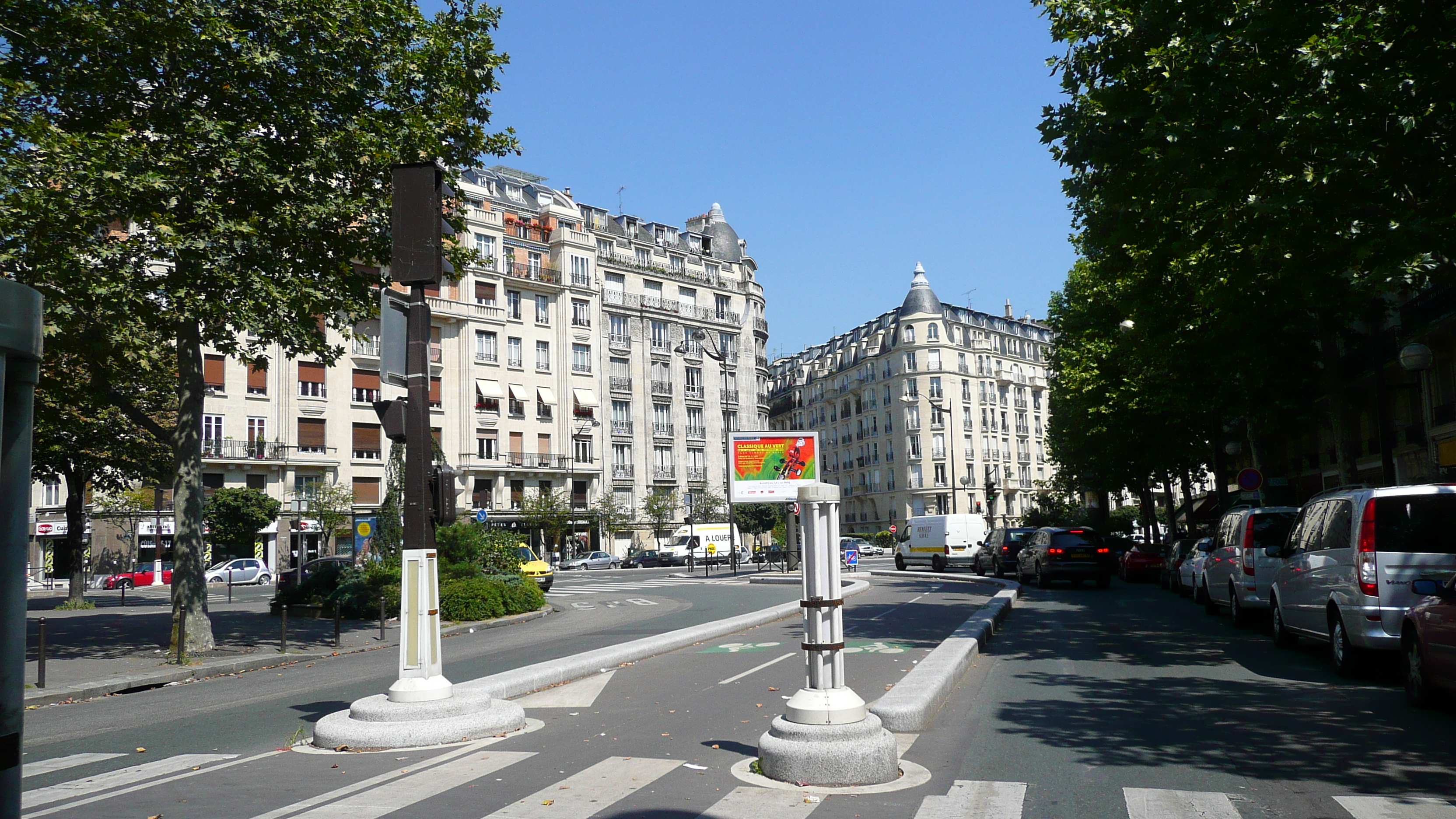 Picture France Paris Around Paris west 2007-08 14 - Center Around Paris west