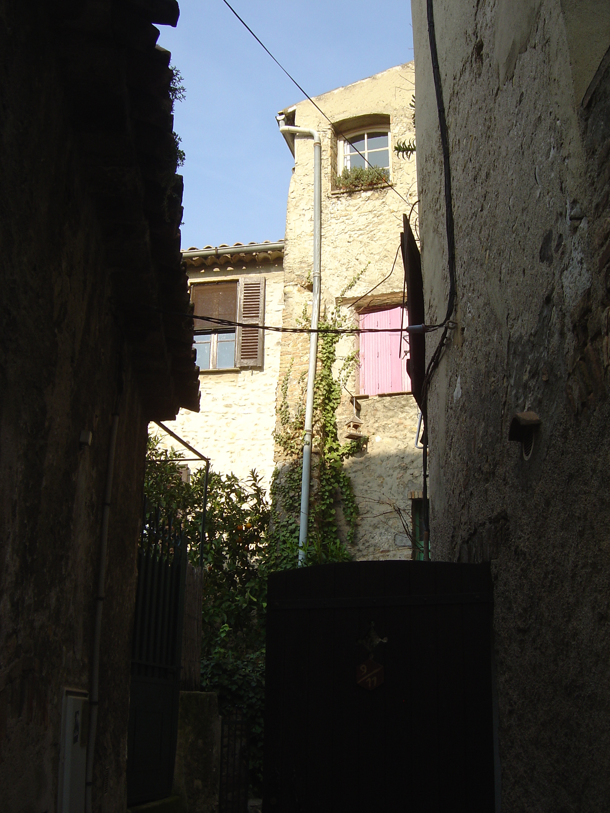 Picture France Les Hauts de Cagnes 2006-01 78 - Tour Les Hauts de Cagnes