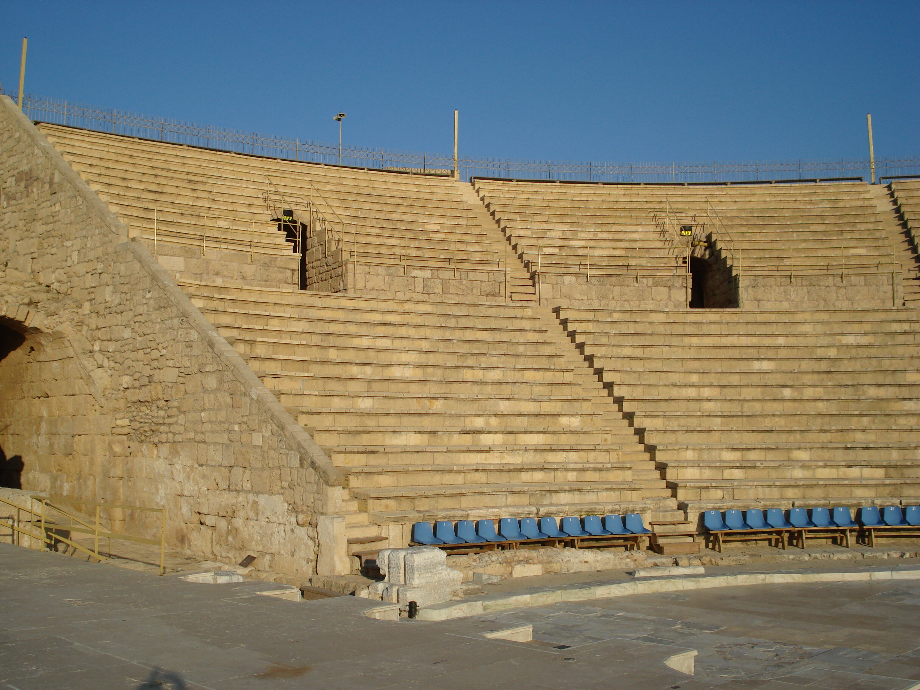 Picture Israel Caesarea 2006-12 70 - Discovery Caesarea