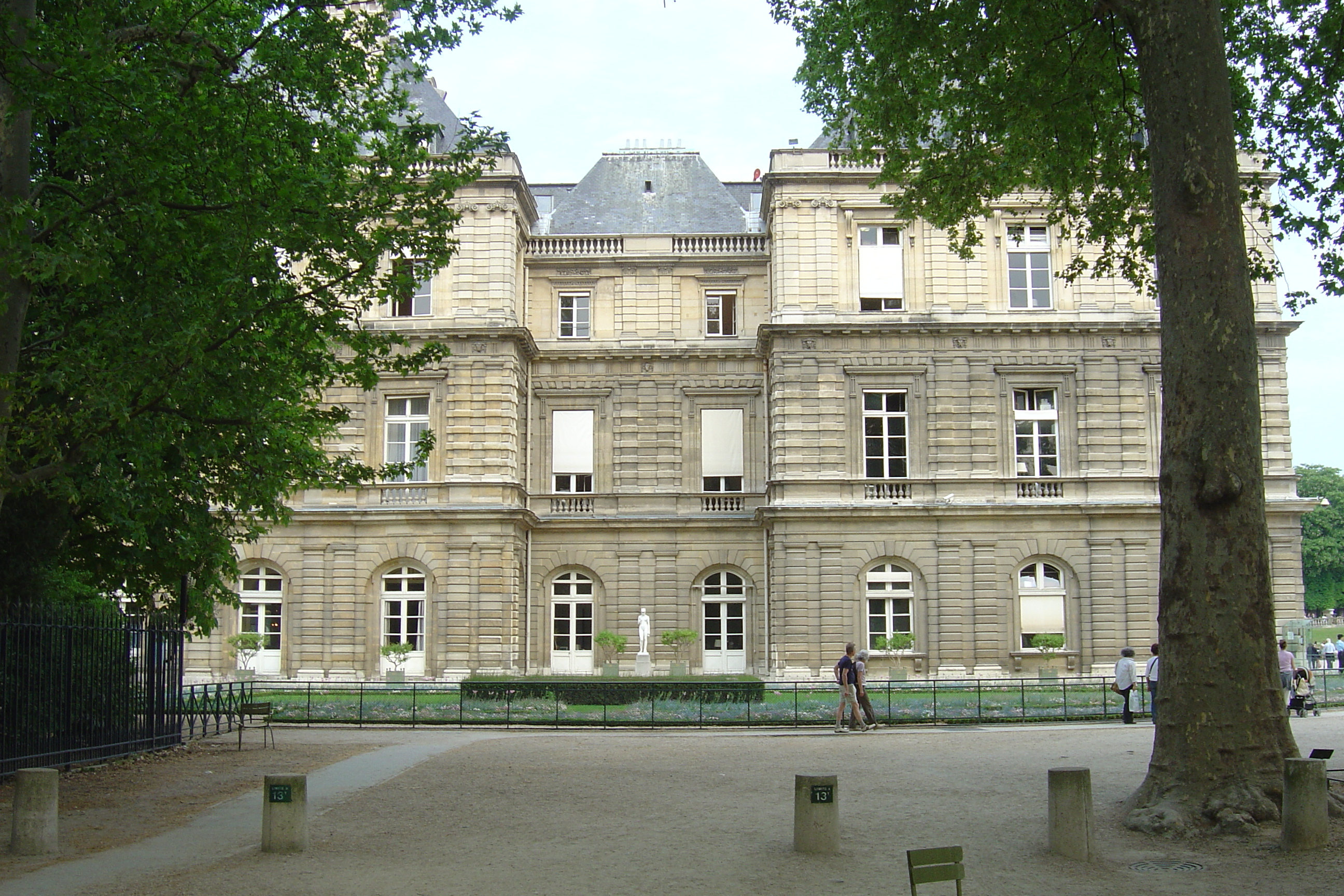 Picture France Paris Luxembourg Garden 2007-04 134 - History Luxembourg Garden