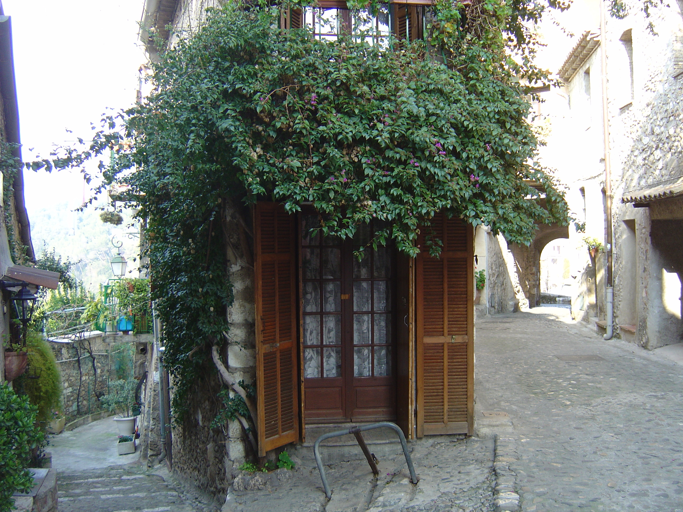 Picture France Les Hauts de Cagnes 2006-01 56 - Tour Les Hauts de Cagnes