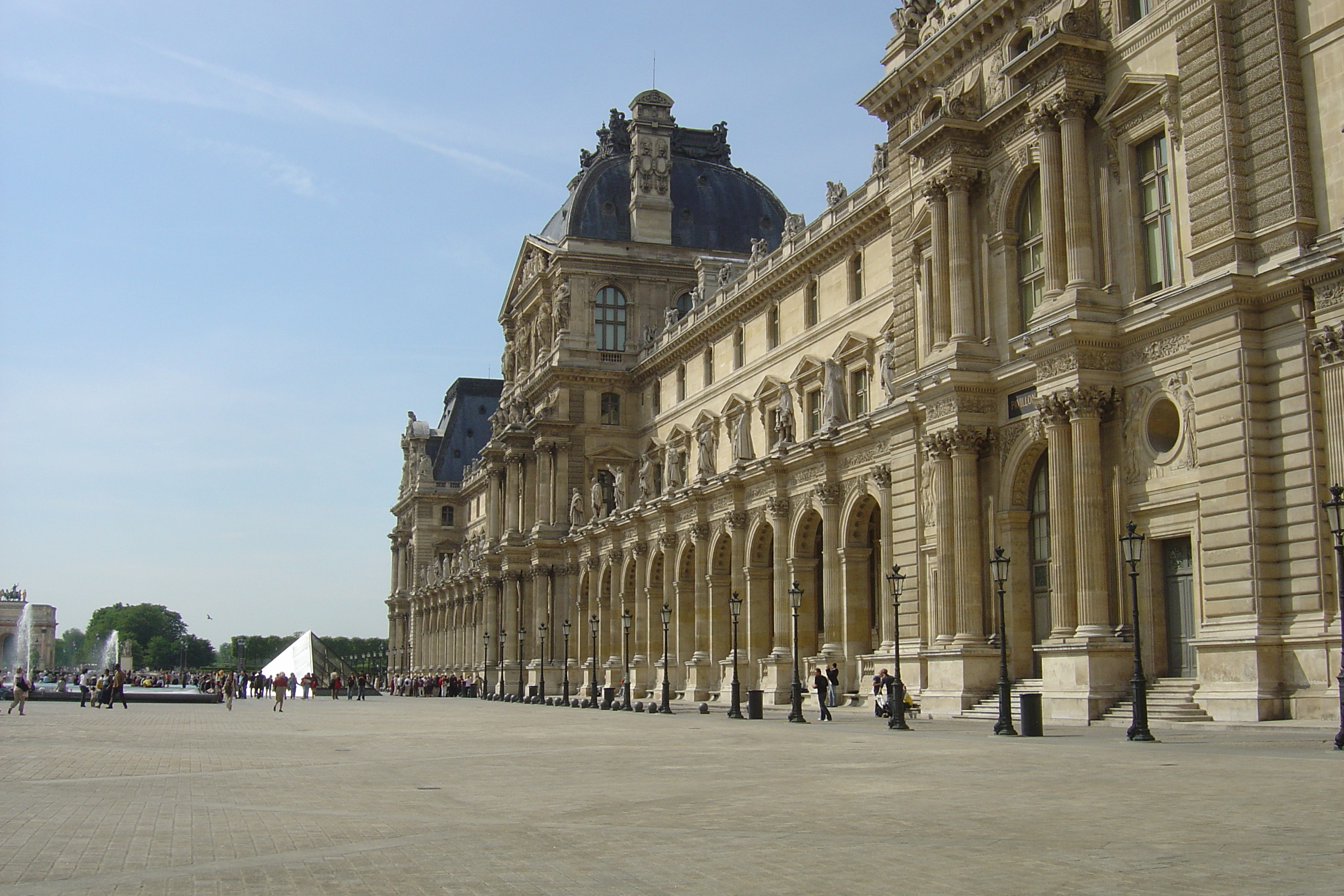 Picture France Paris Louvre 2007-05 74 - Around Louvre