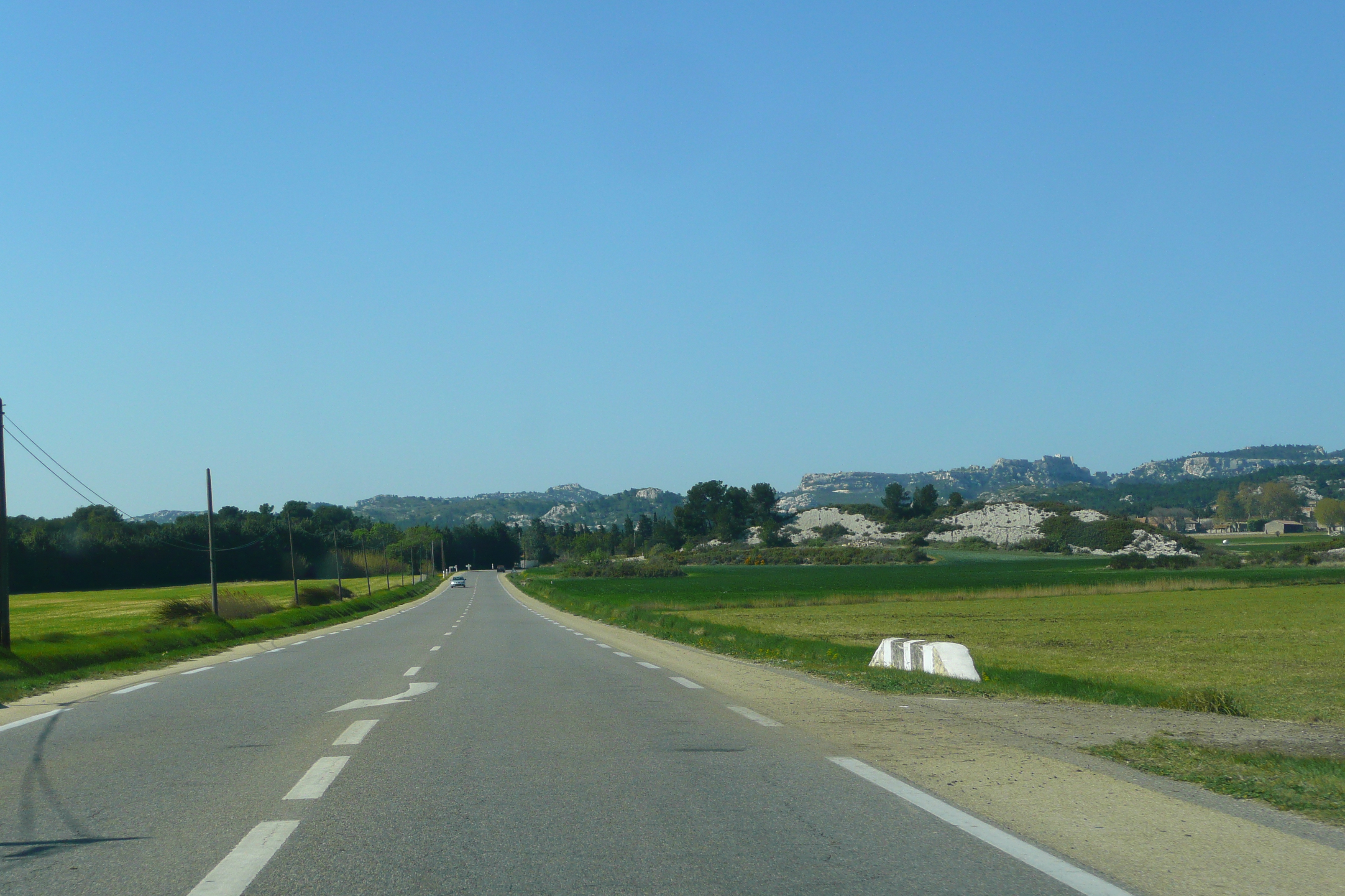 Picture France Provence Mouries to Baux de Provence road 2008-04 2 - History Mouries to Baux de Provence road