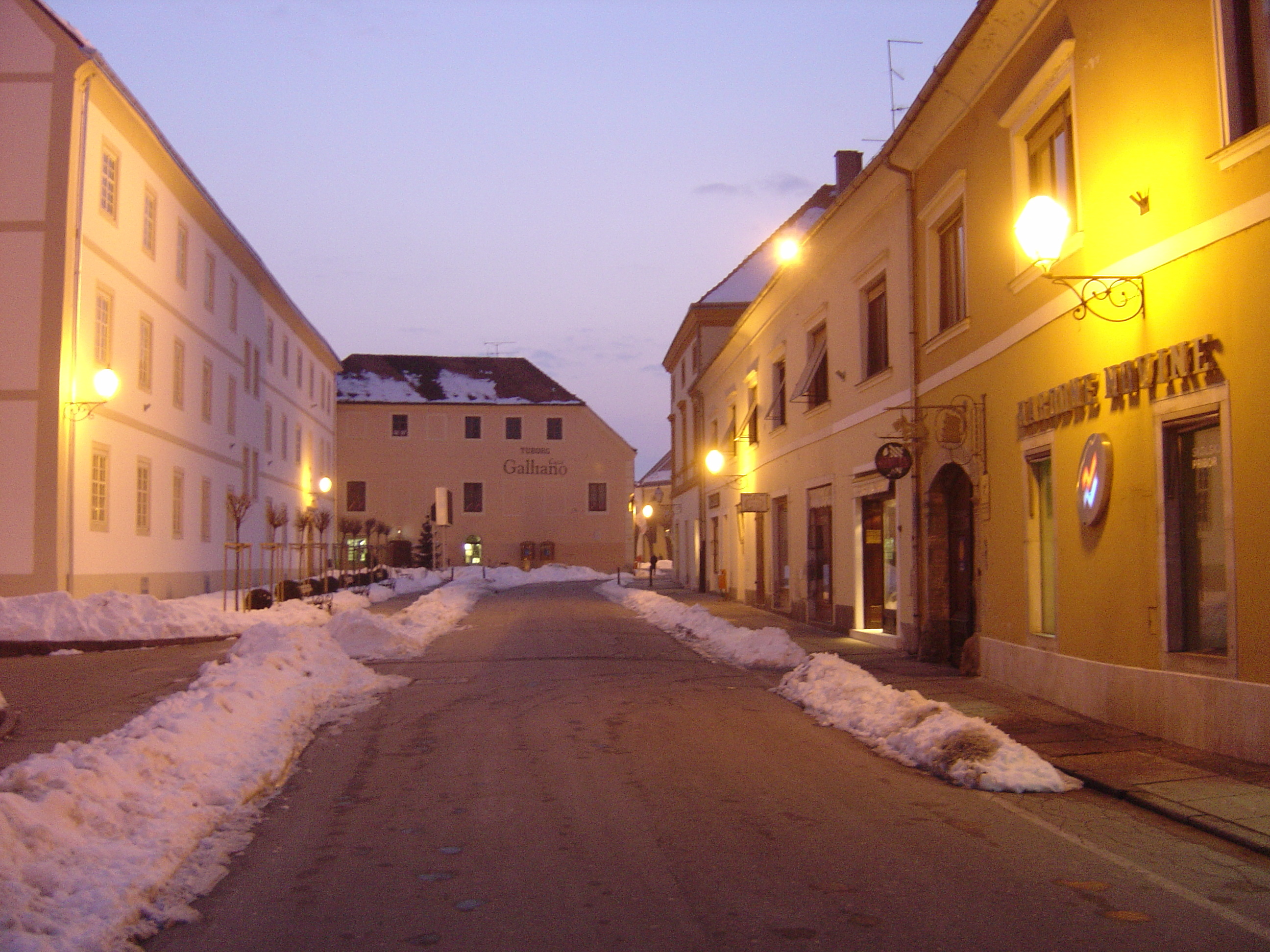 Picture Croatia Varazdin 2005-03 8 - Center Varazdin