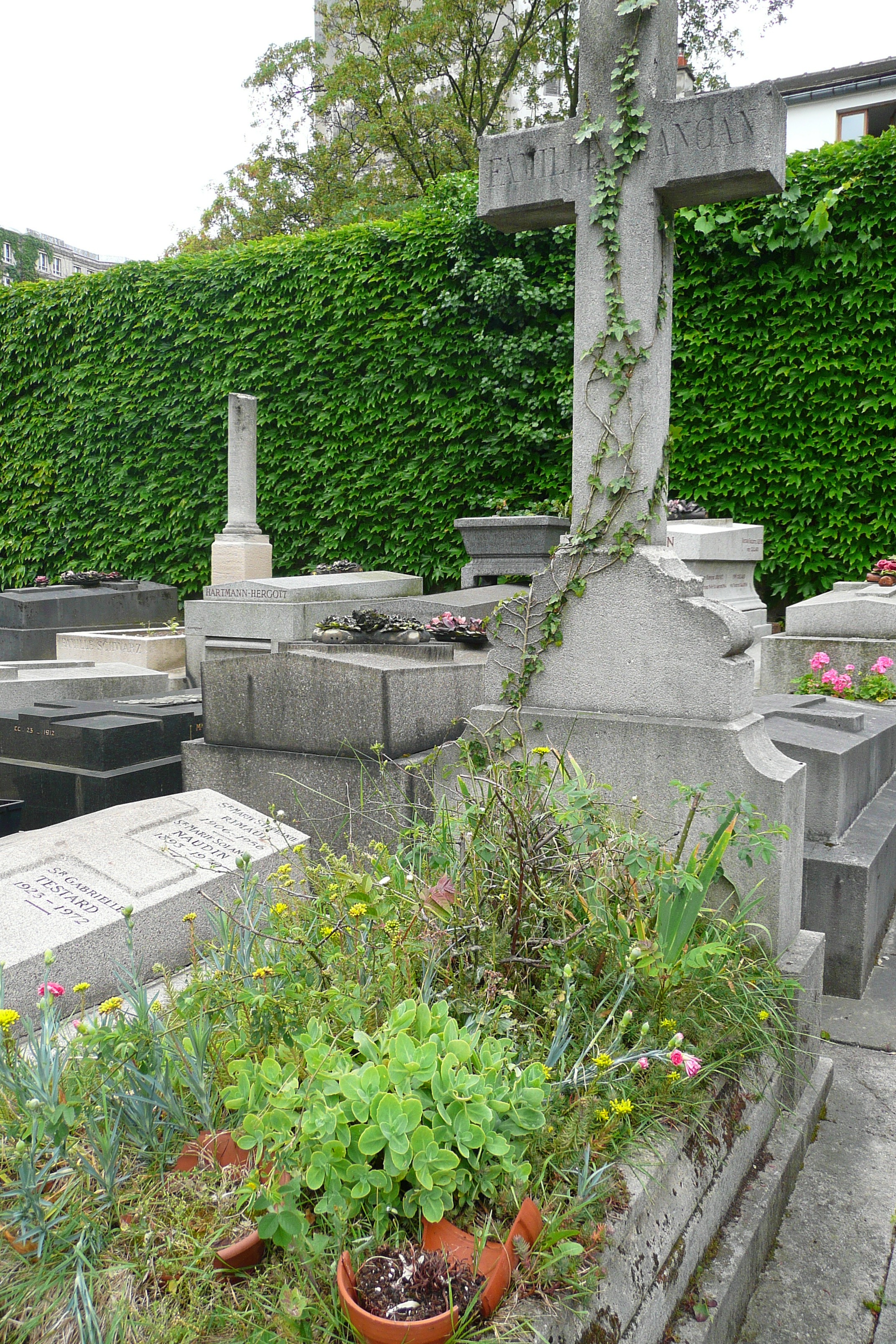 Picture France Paris St. Vincent Cemetery 2007-06 13 - Discovery St. Vincent Cemetery