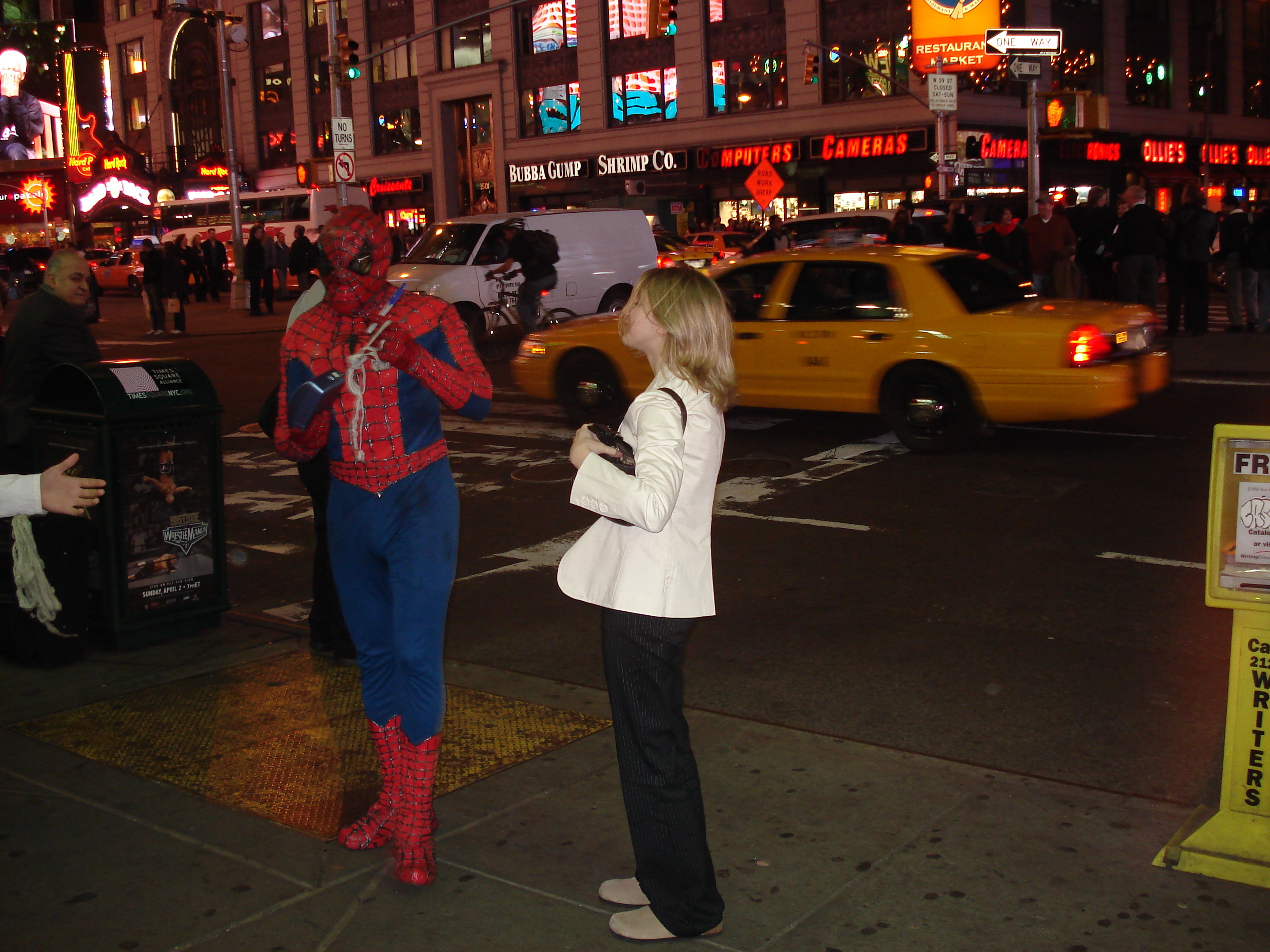 Picture United States New York Time Square 2006-03 52 - Center Time Square