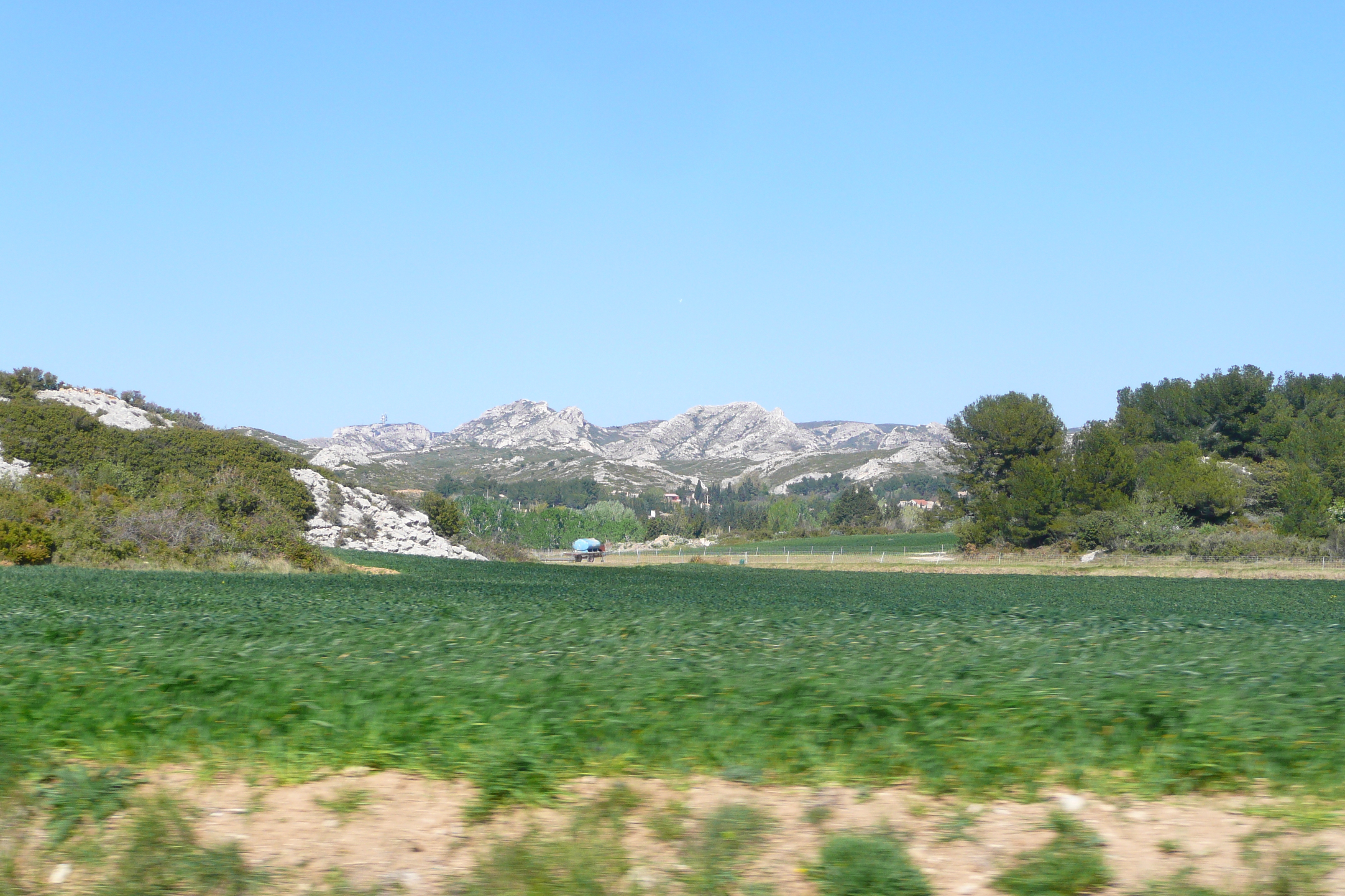 Picture France Provence Mouries to Baux de Provence road 2008-04 27 - Tour Mouries to Baux de Provence road