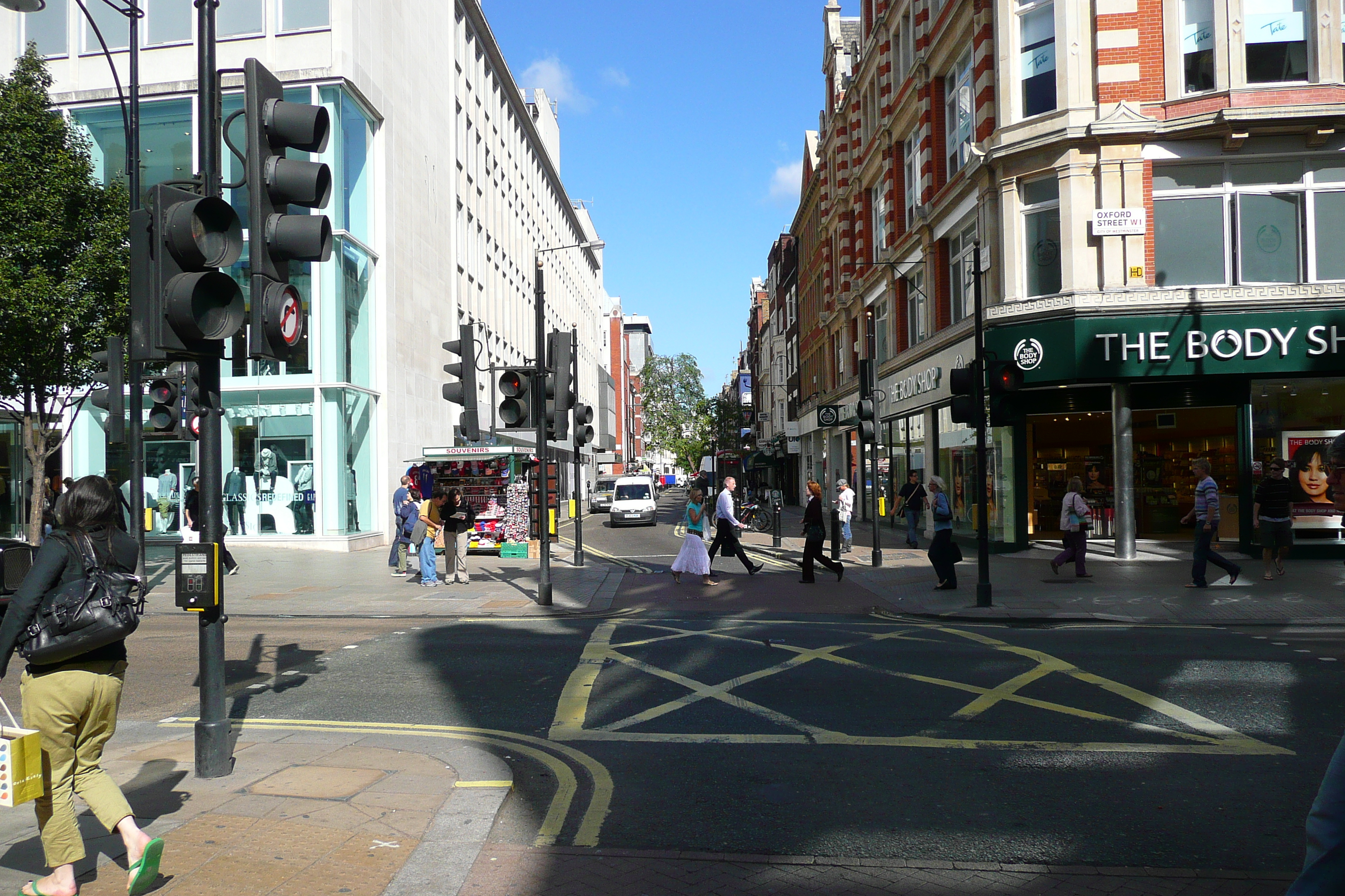 Picture United Kingdom London Oxford Street 2007-09 85 - Tours Oxford Street