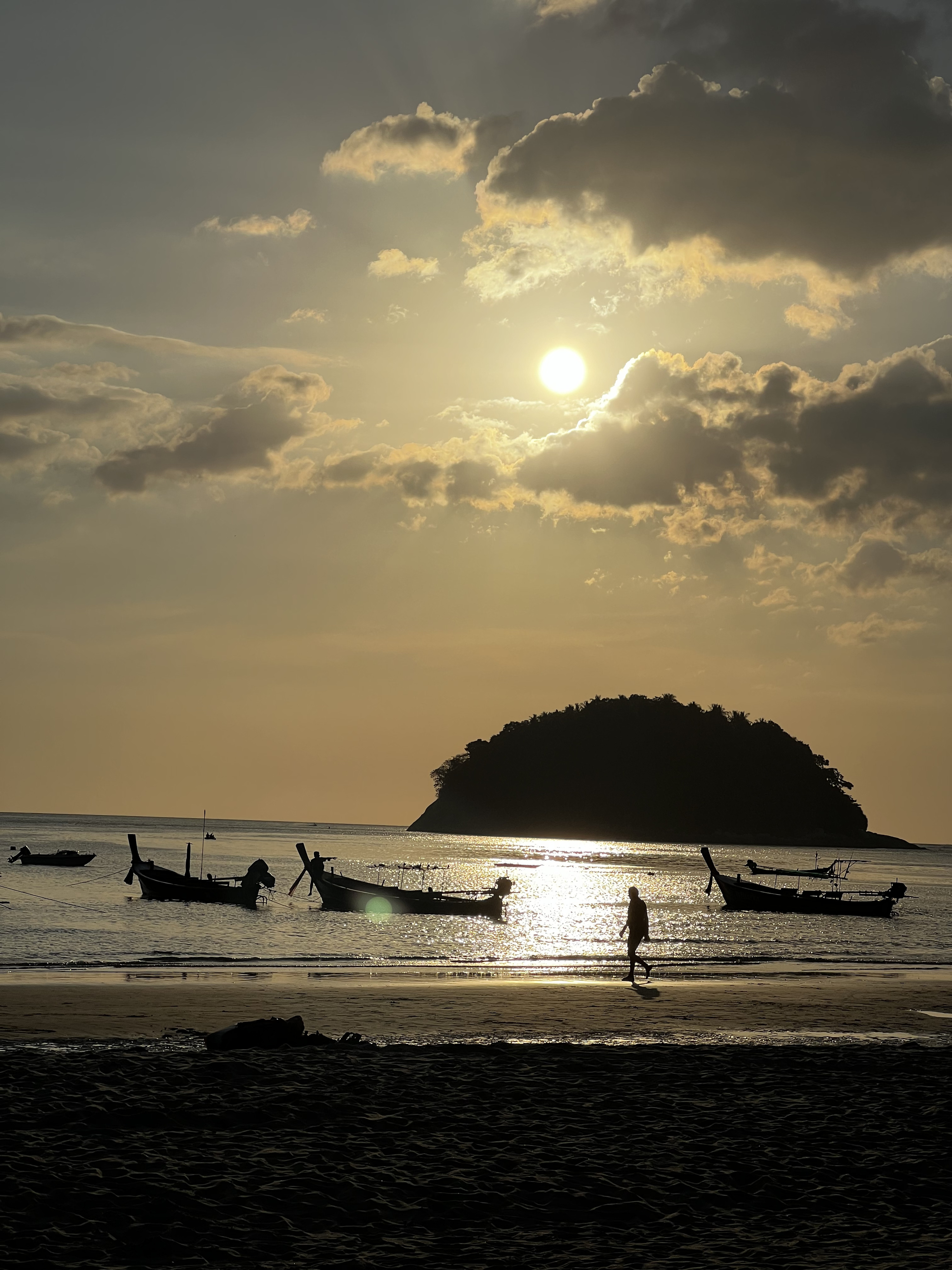 Picture Thailand Phuket Kata Beach 2021-12 142 - Discovery Kata Beach