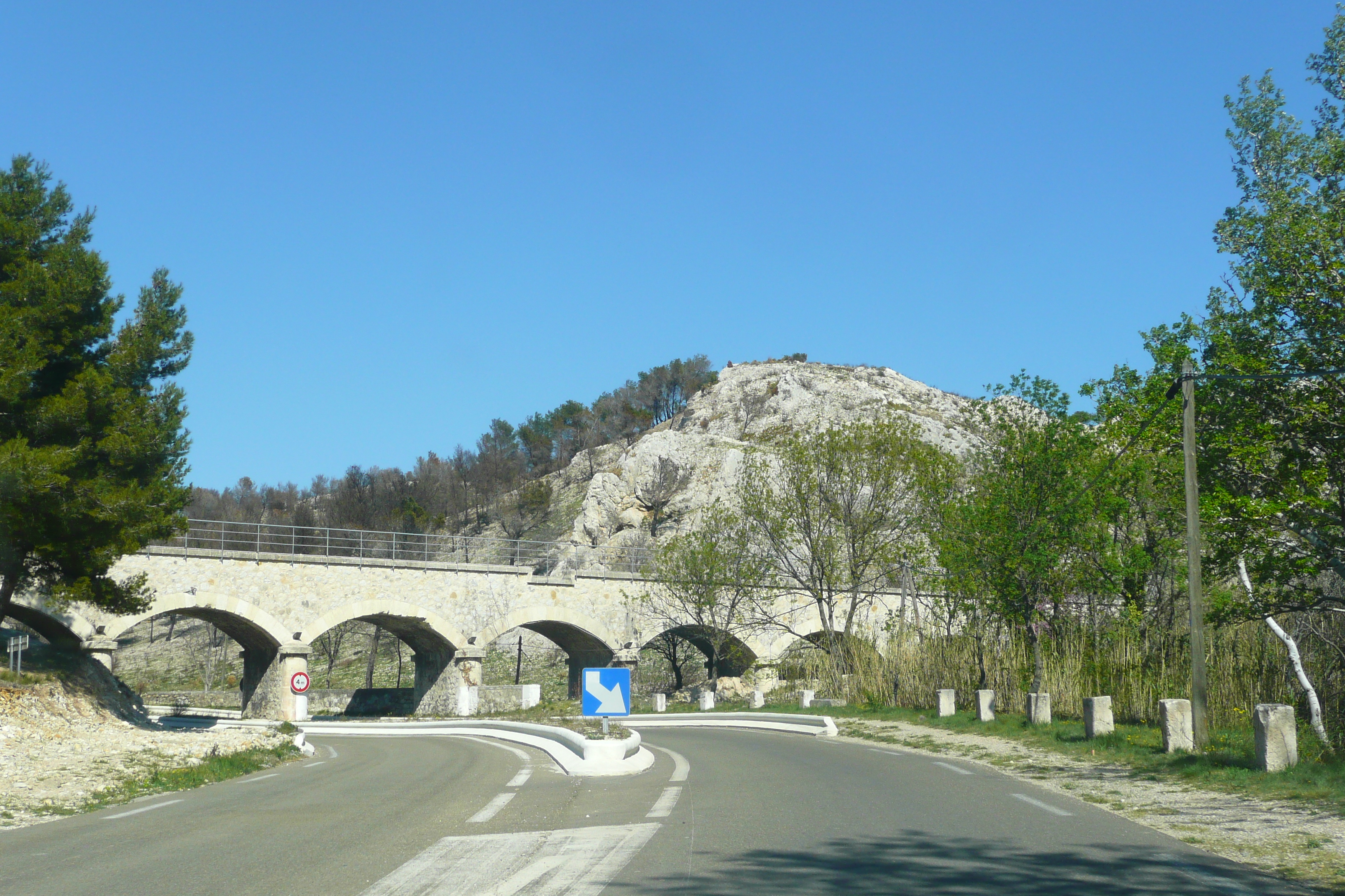 Picture France Provence Mouries to Baux de Provence road 2008-04 17 - Journey Mouries to Baux de Provence road