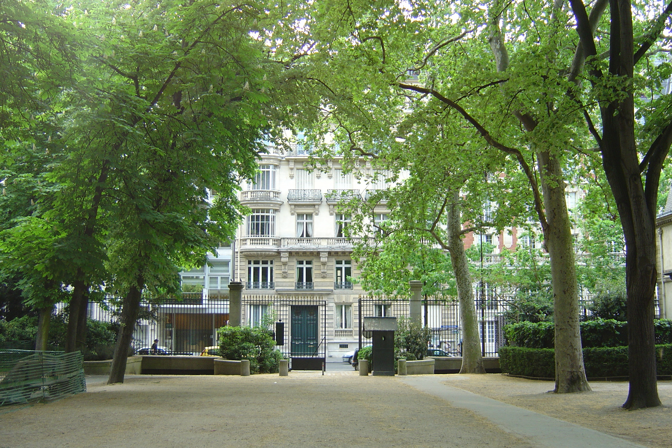 Picture France Paris Luxembourg Garden 2007-04 106 - Tour Luxembourg Garden