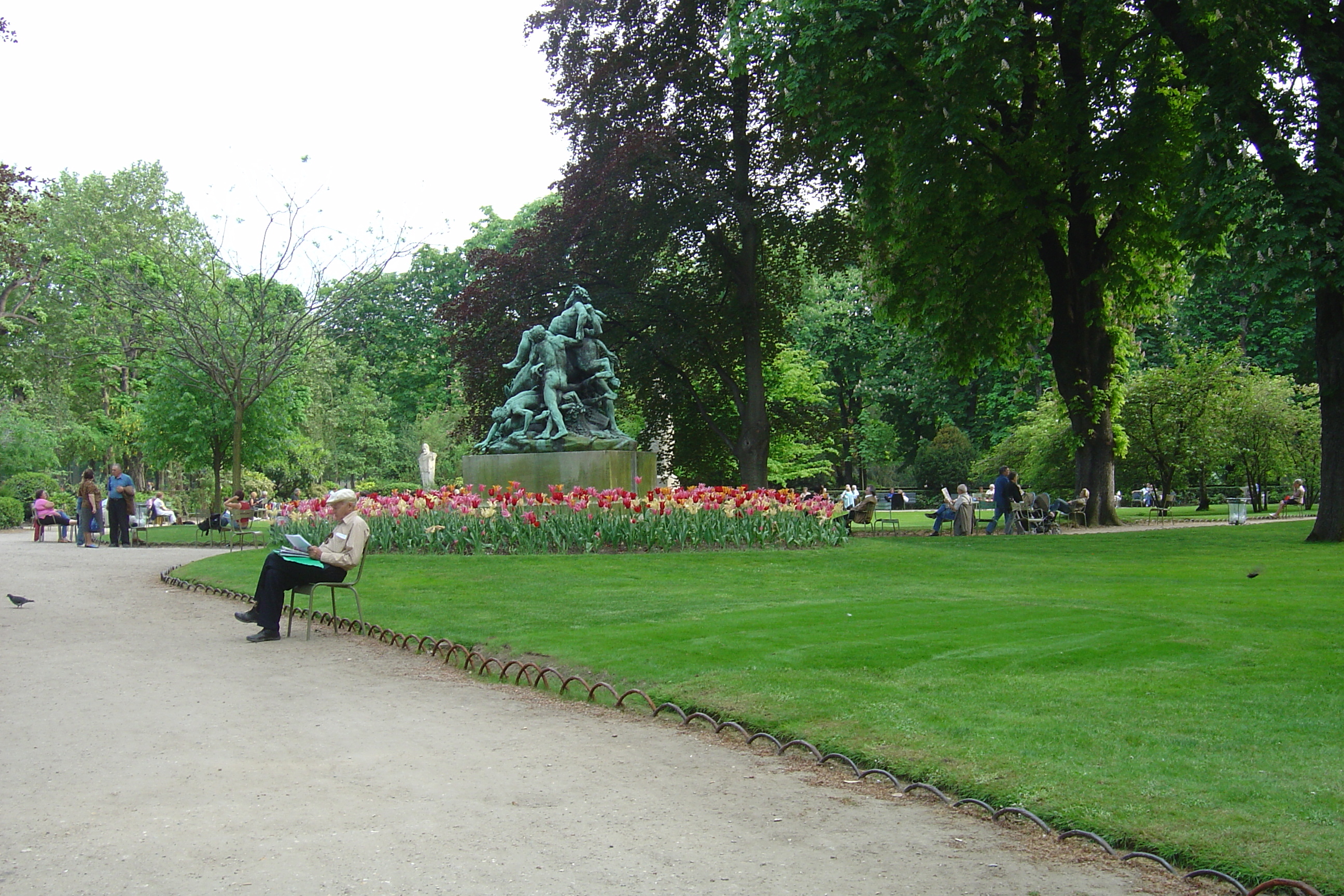 Picture France Paris Luxembourg Garden 2007-04 131 - Center Luxembourg Garden