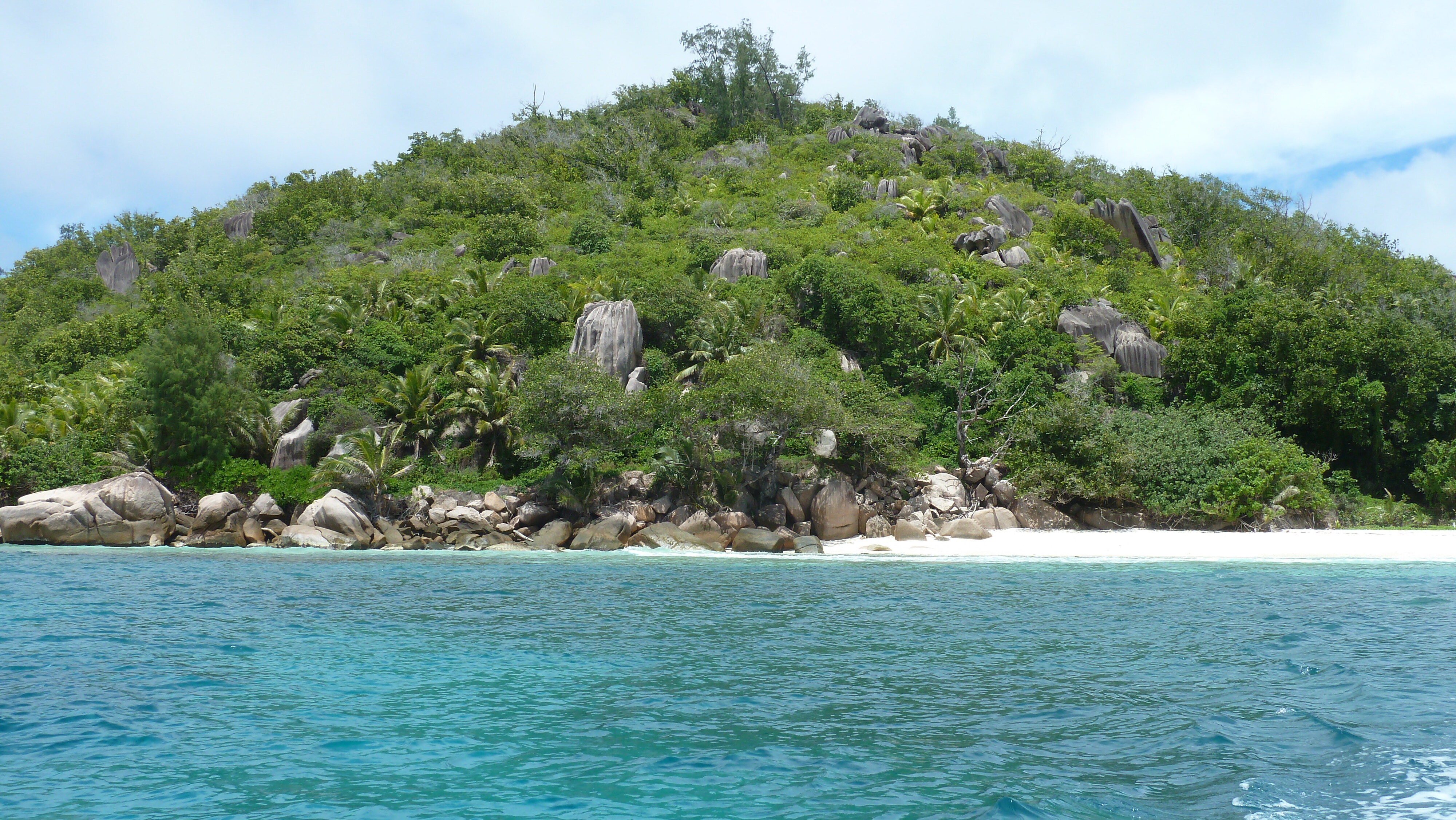 Picture Seychelles Grande Soeur 2011-10 104 - Center Grande Soeur