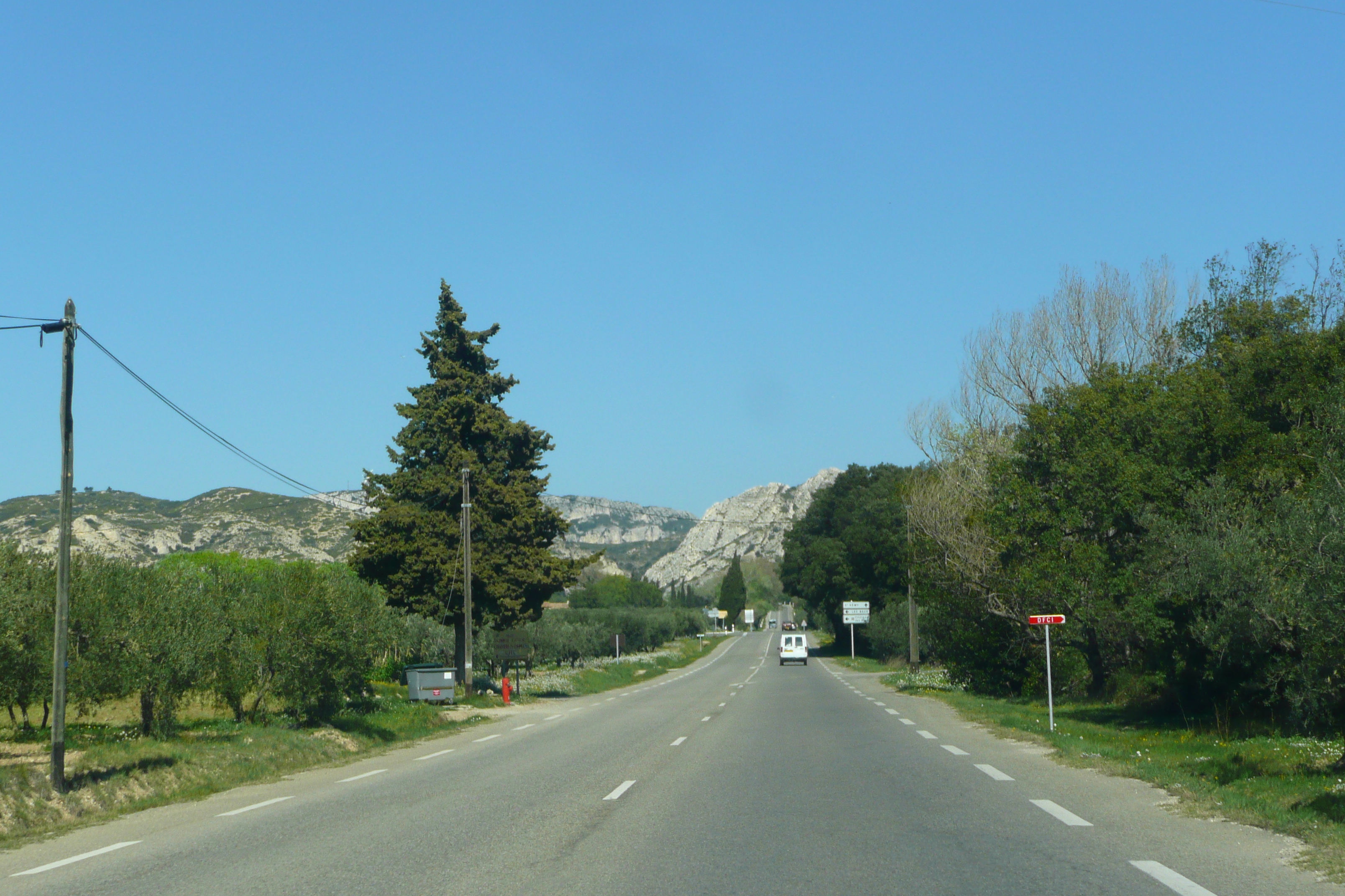 Picture France Provence Mouries to Baux de Provence road 2008-04 1 - Journey Mouries to Baux de Provence road