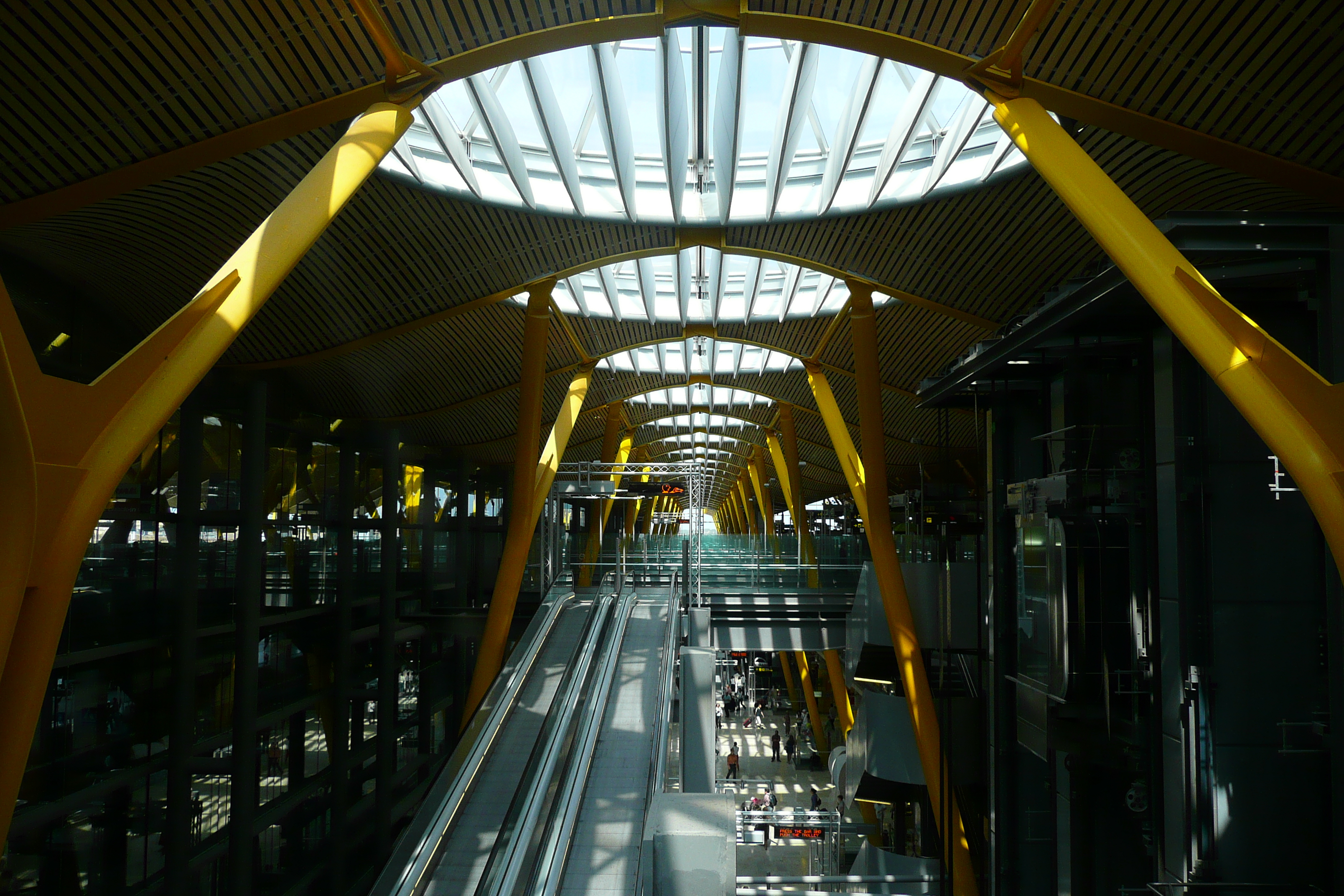 Picture Spain Madrid Barajas Airport 2007-09 16 - Journey Barajas Airport