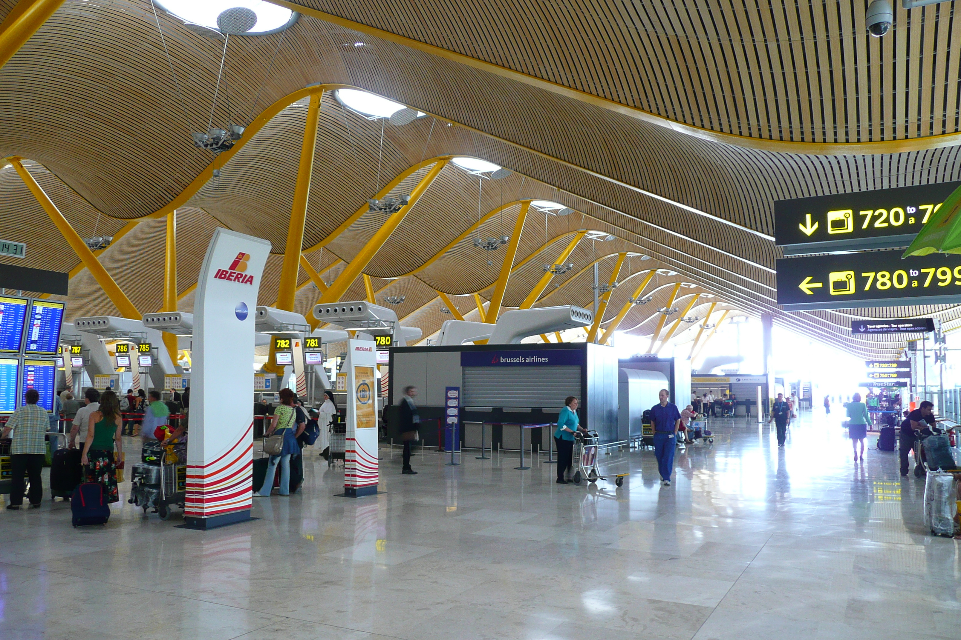 Picture Spain Madrid Barajas Airport 2007-09 4 - Tours Barajas Airport