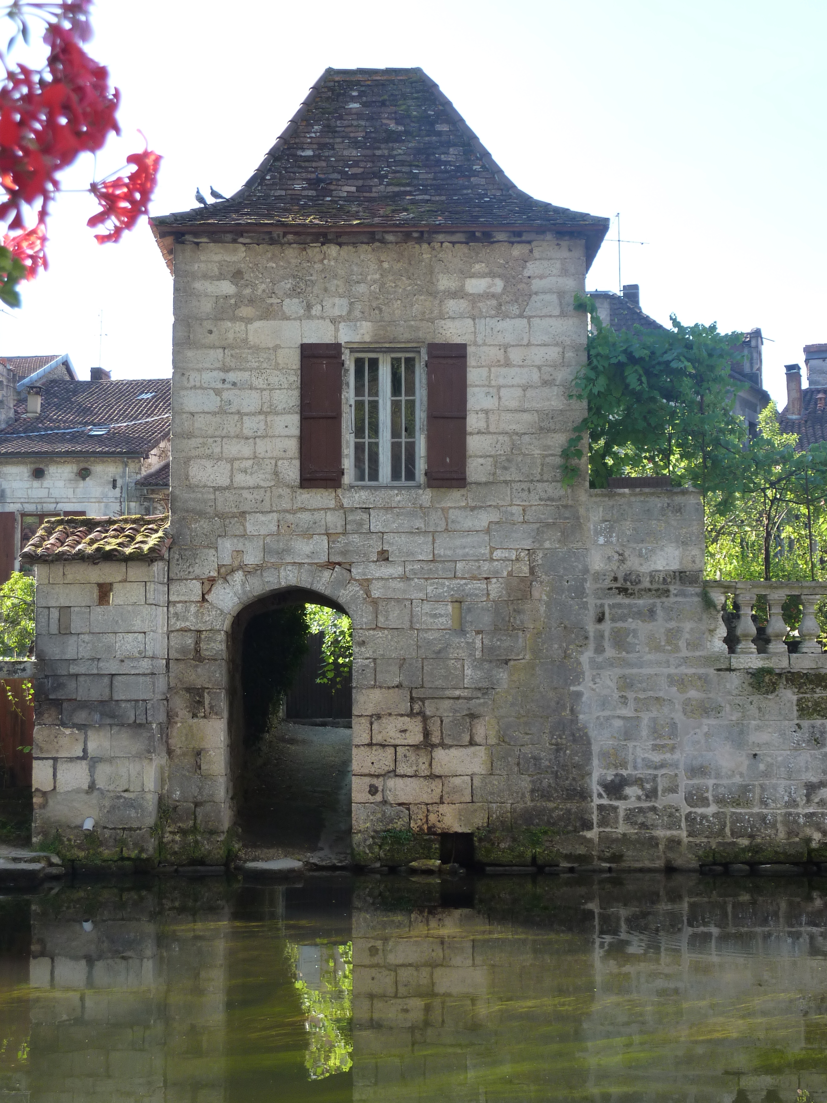 Picture France Brantome 2009-07 38 - History Brantome