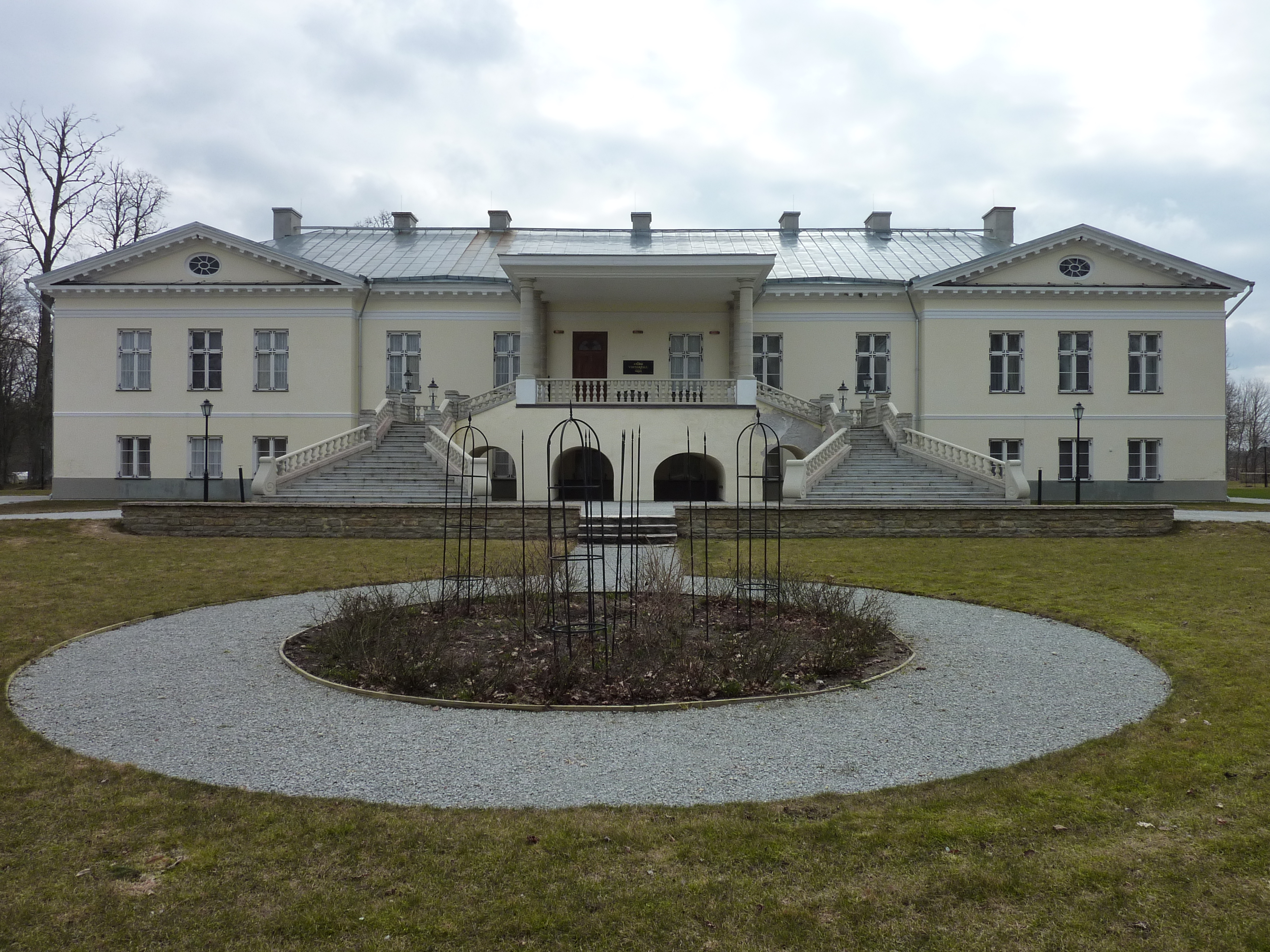 Picture Estonia Tallinn to Haapsalu road 2009-04 21 - History Tallinn to Haapsalu road