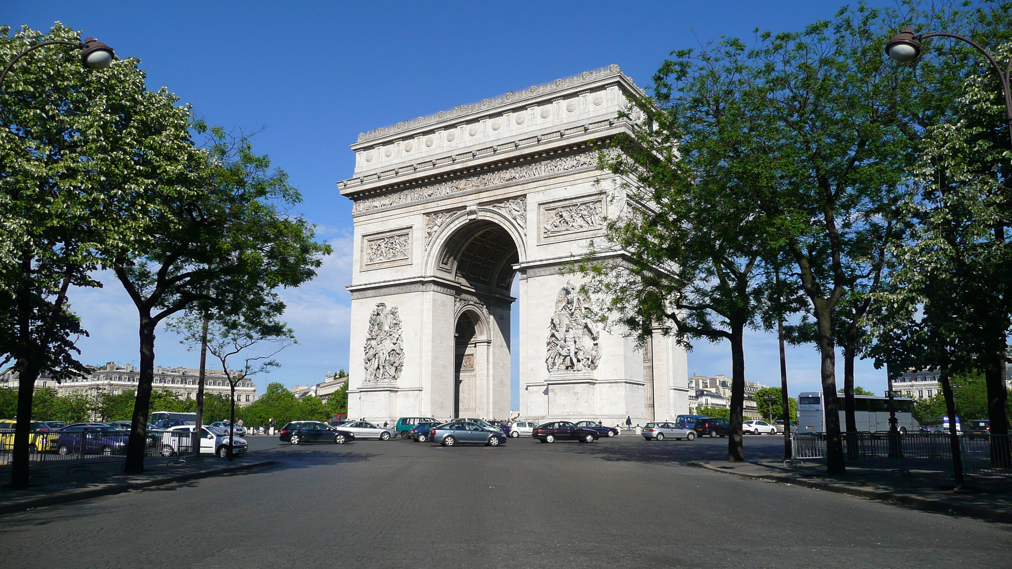 Picture France Paris Etoile and Arc de Triomphe 2007-05 153 - Tours Etoile and Arc de Triomphe