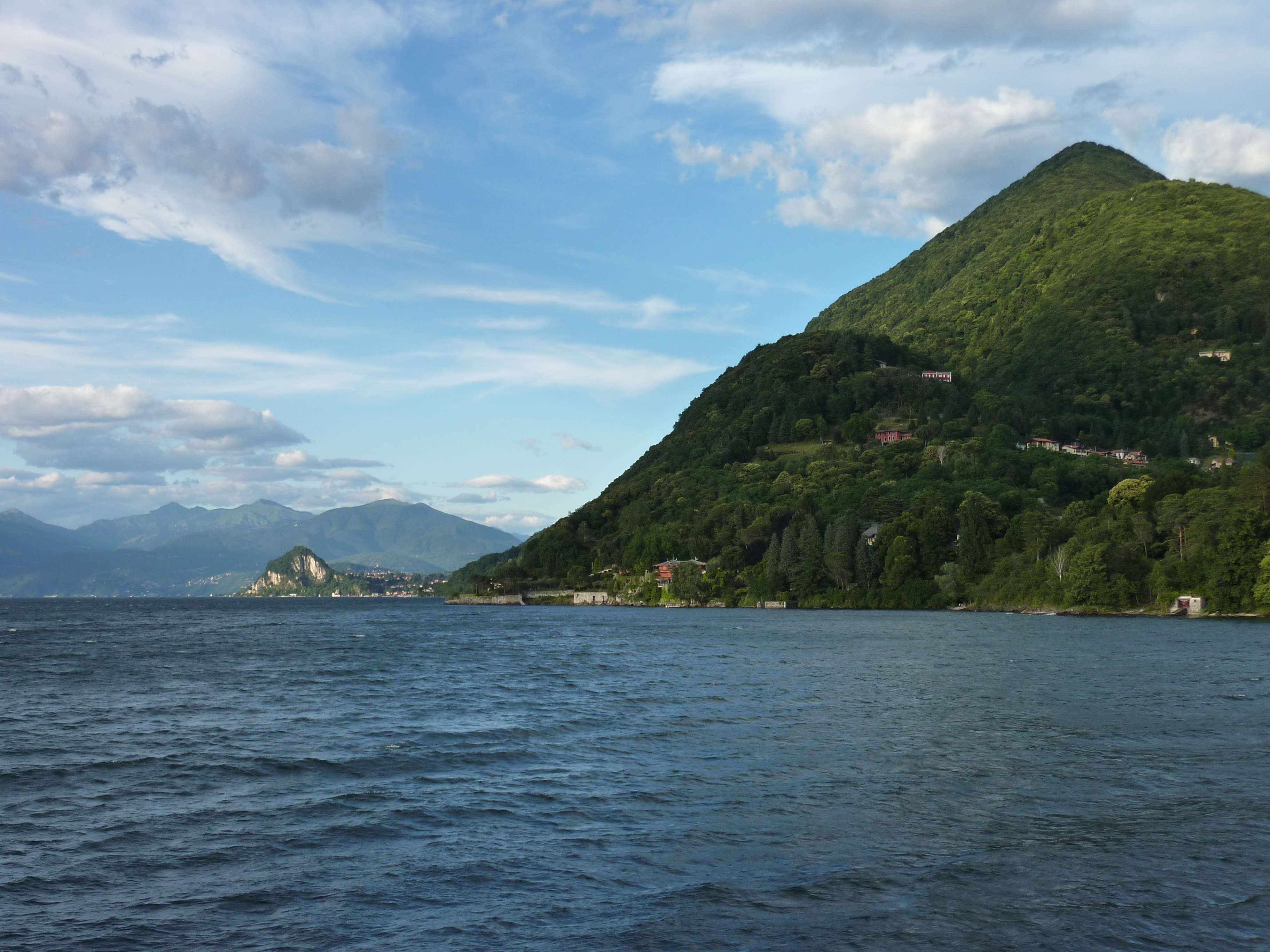 Picture Italy Verbania to Laveno boat trip 2009-06 3 - Recreation Verbania to Laveno boat trip