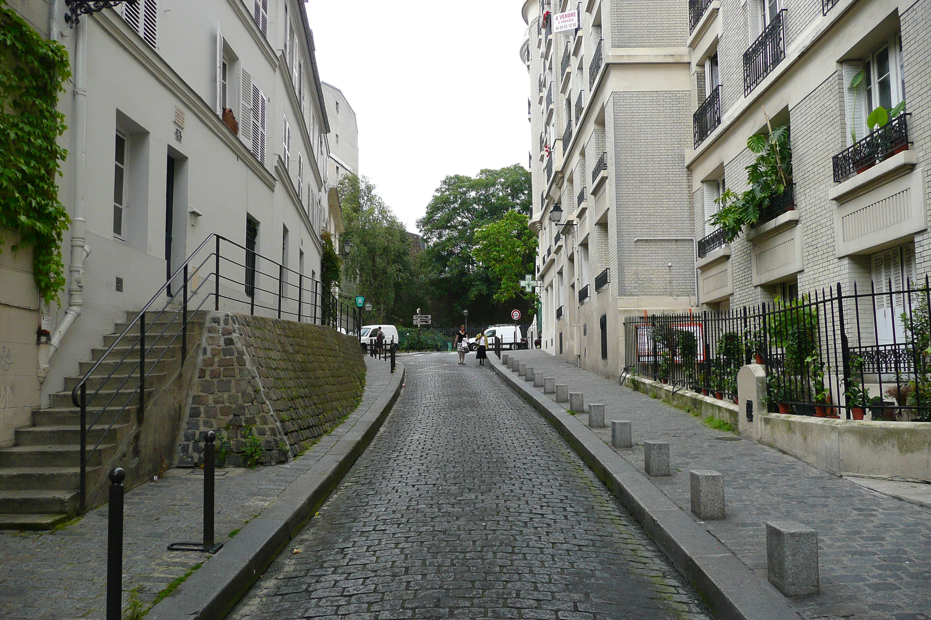 Picture France Paris Montmartre 2007-06 59 - Recreation Montmartre