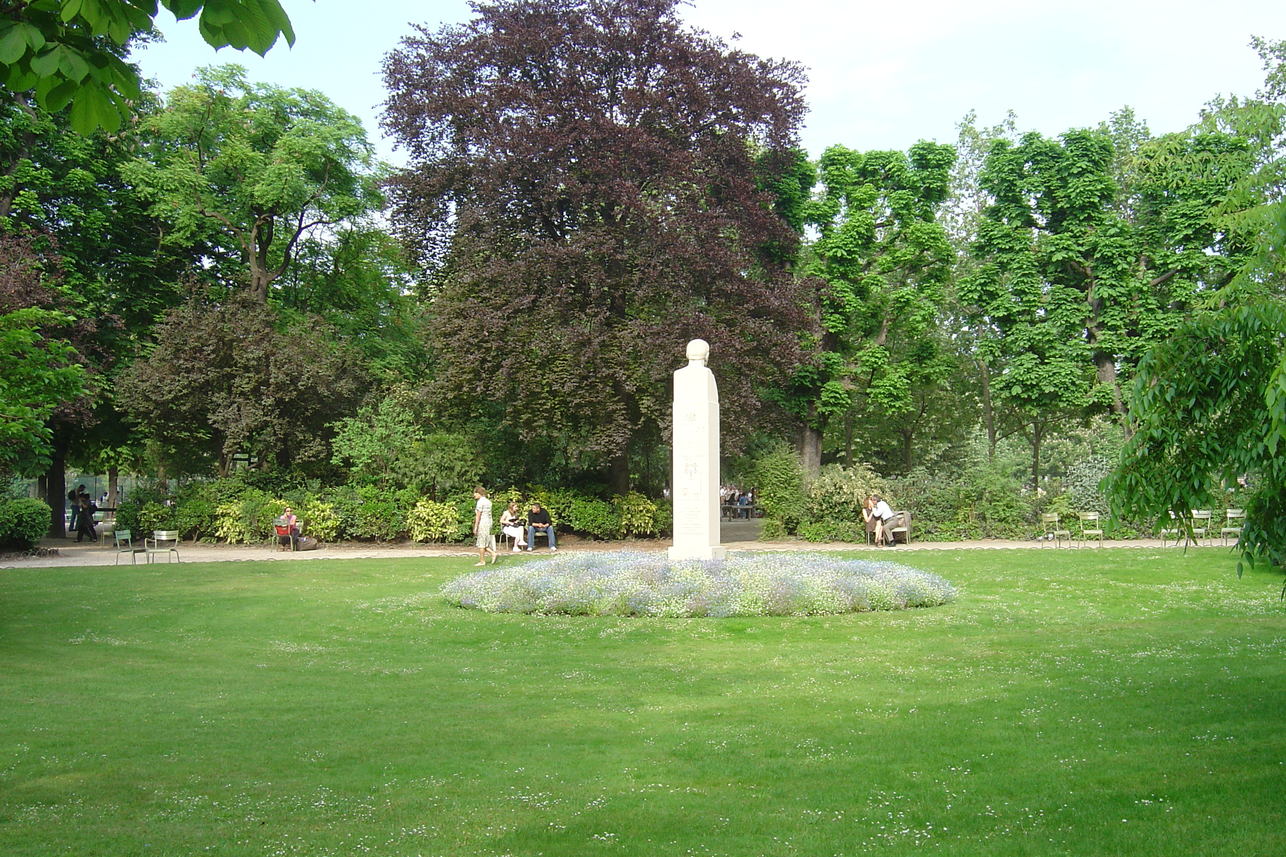 Picture France Paris Luxembourg Garden 2007-04 56 - Center Luxembourg Garden