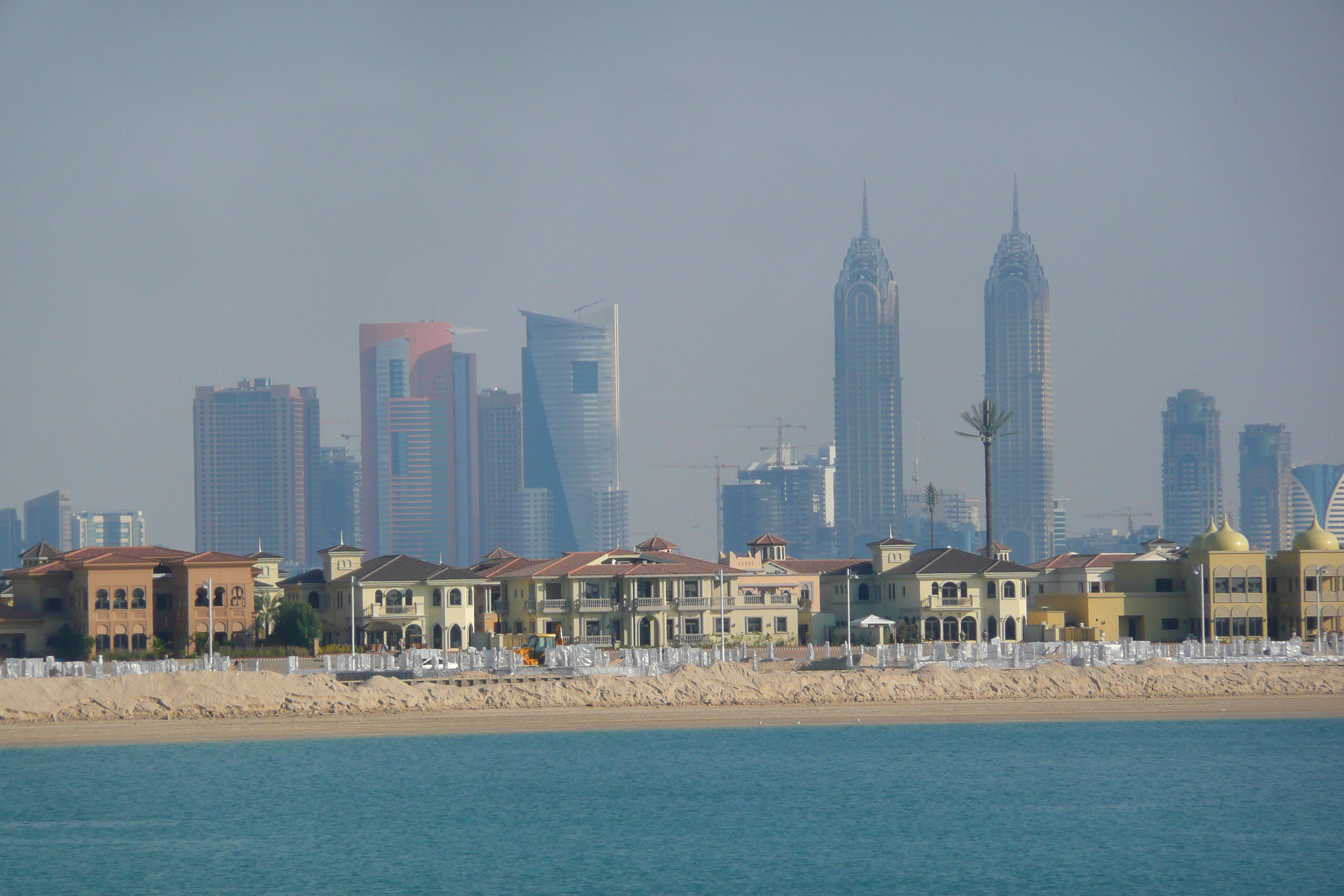 Picture United Arab Emirates Dubai Palm Jumeirah 2009-01 26 - Center Palm Jumeirah