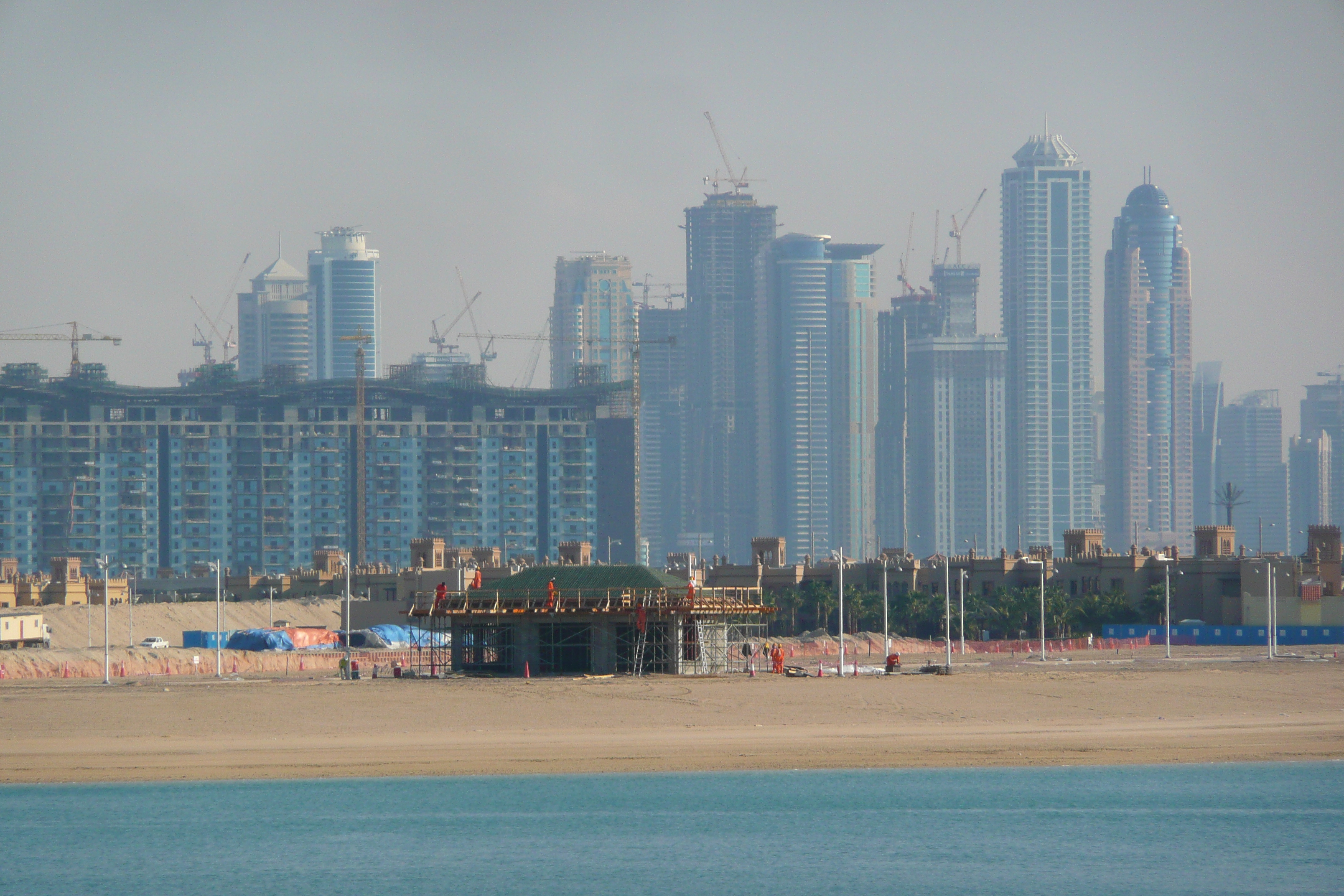 Picture United Arab Emirates Dubai Palm Jumeirah 2009-01 32 - Tour Palm Jumeirah