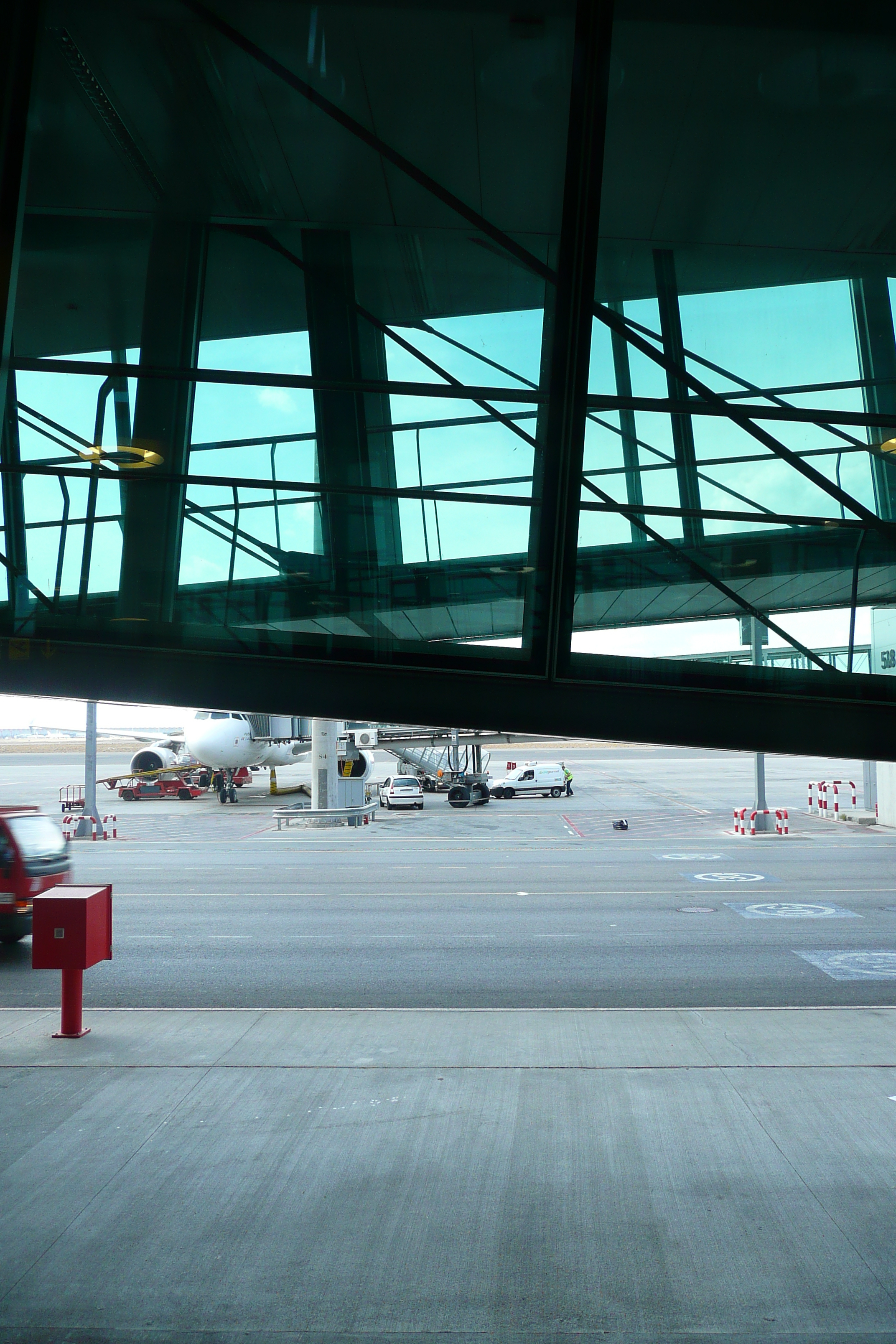 Picture Spain Madrid Barajas Airport 2007-09 63 - Center Barajas Airport