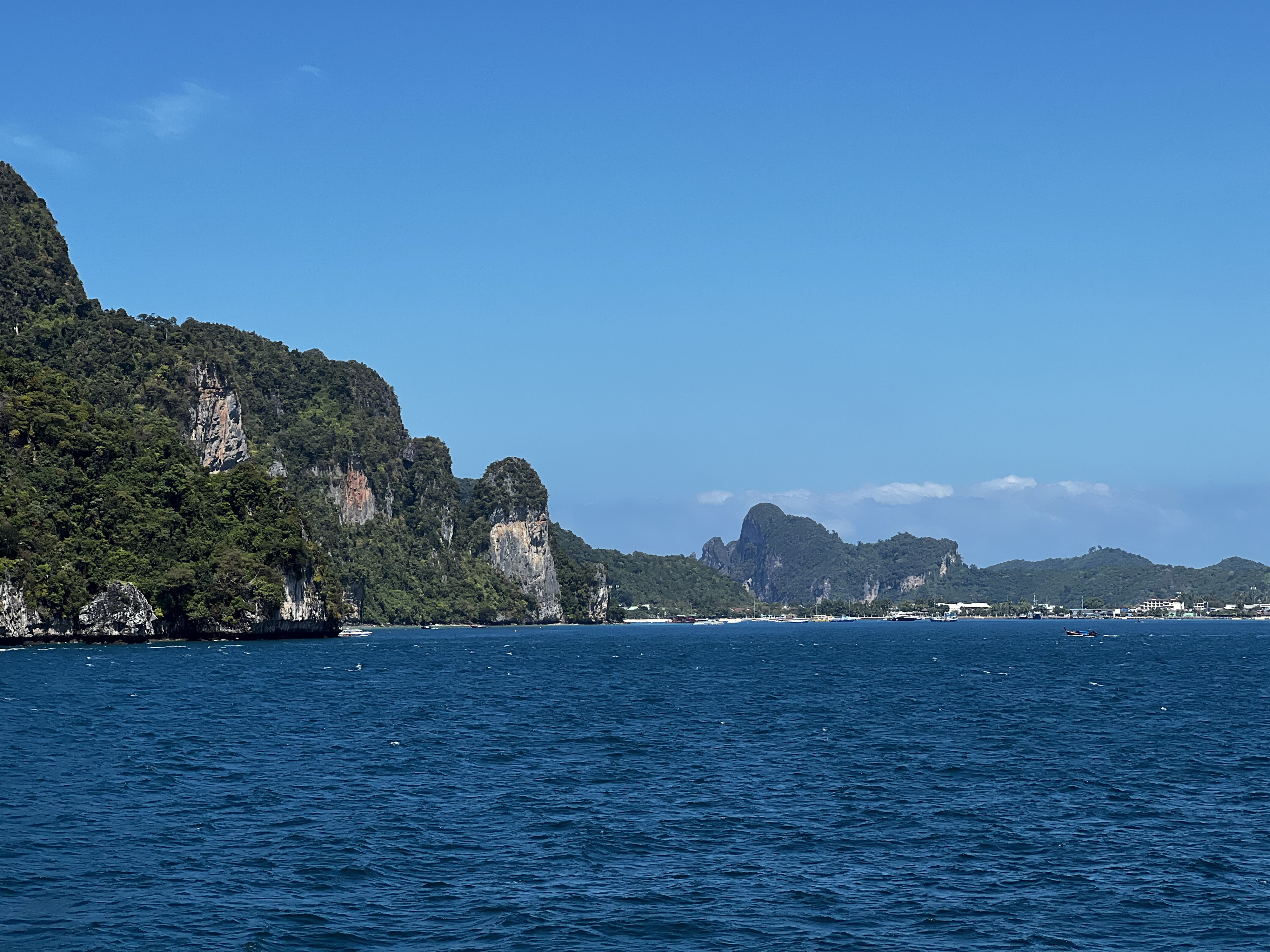 Picture Thailand Phuket to Ko Phi Phi Ferry 2021-12 50 - Center Phuket to Ko Phi Phi Ferry