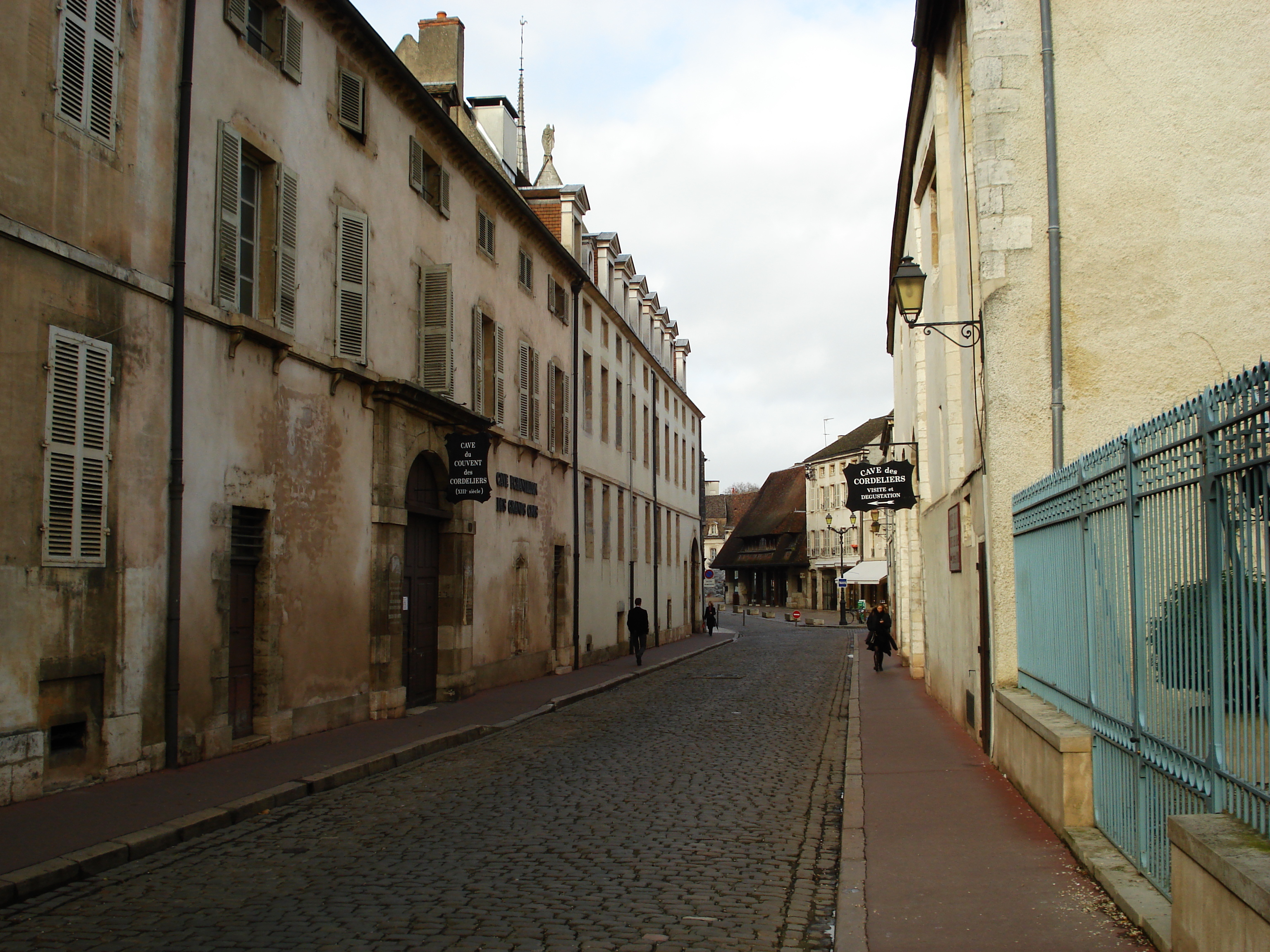 Picture France Beaune 2007-01 1 - Tour Beaune