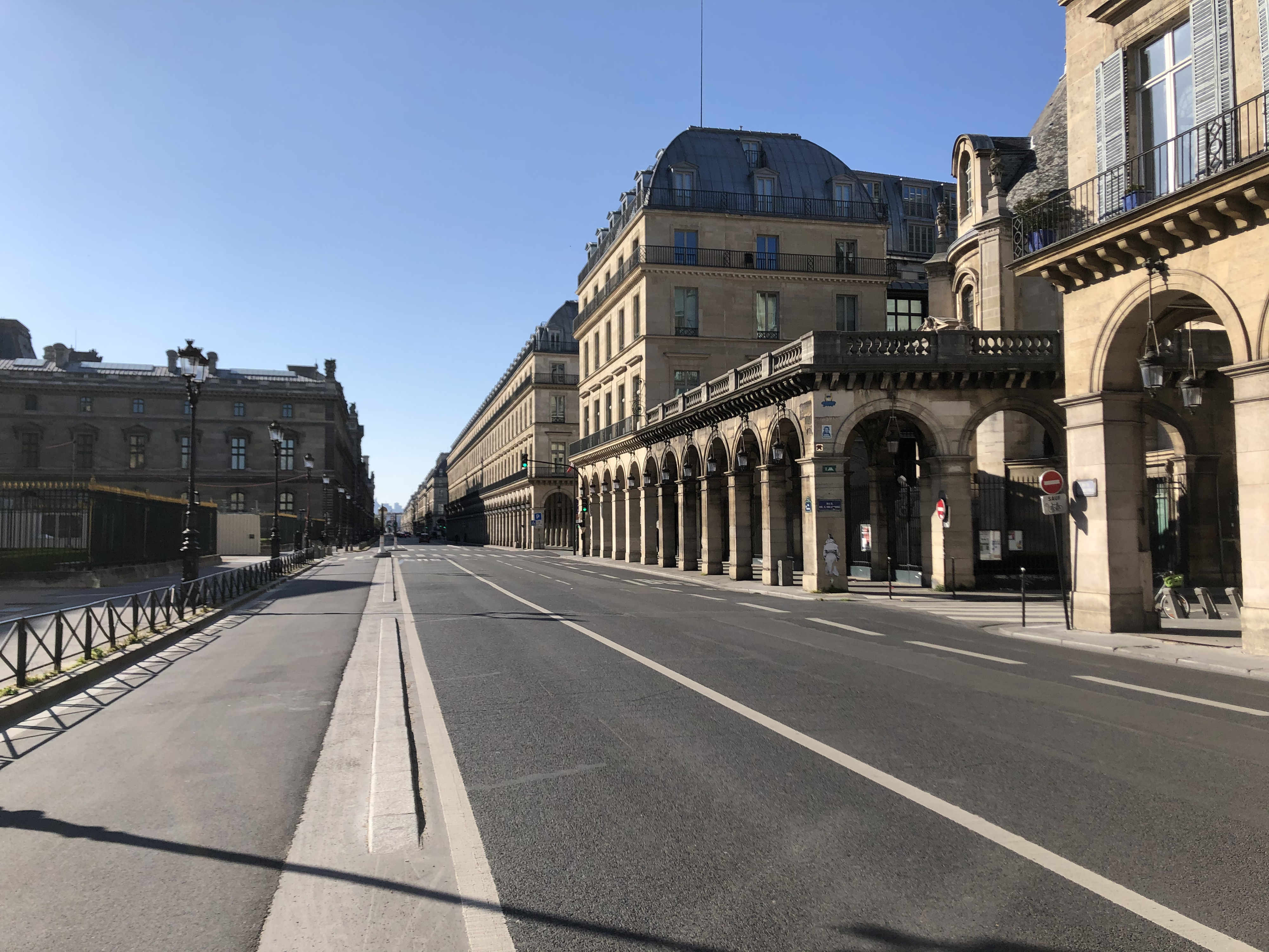 Picture France Paris lockdown 2020-04 50 - Tour Paris lockdown