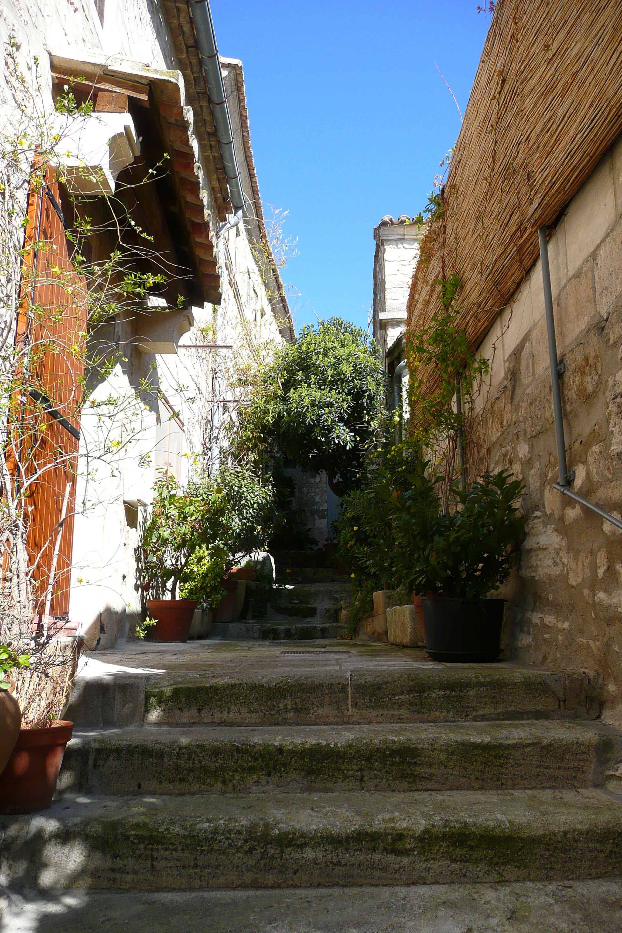 Picture France Baux de Provence Baux de Provence Village 2008-04 25 - Tour Baux de Provence Village