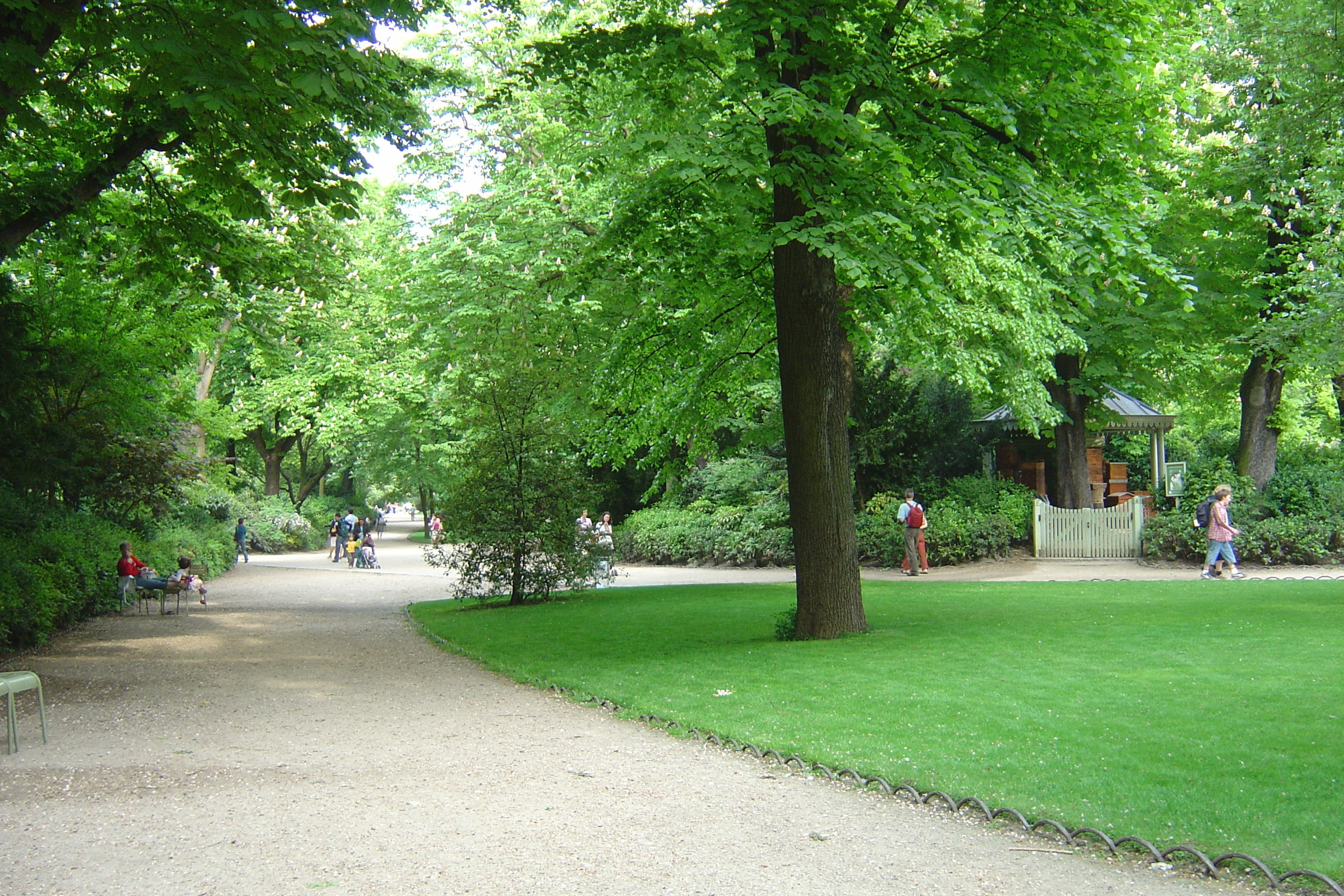 Picture France Paris Luxembourg Garden 2007-04 198 - Journey Luxembourg Garden