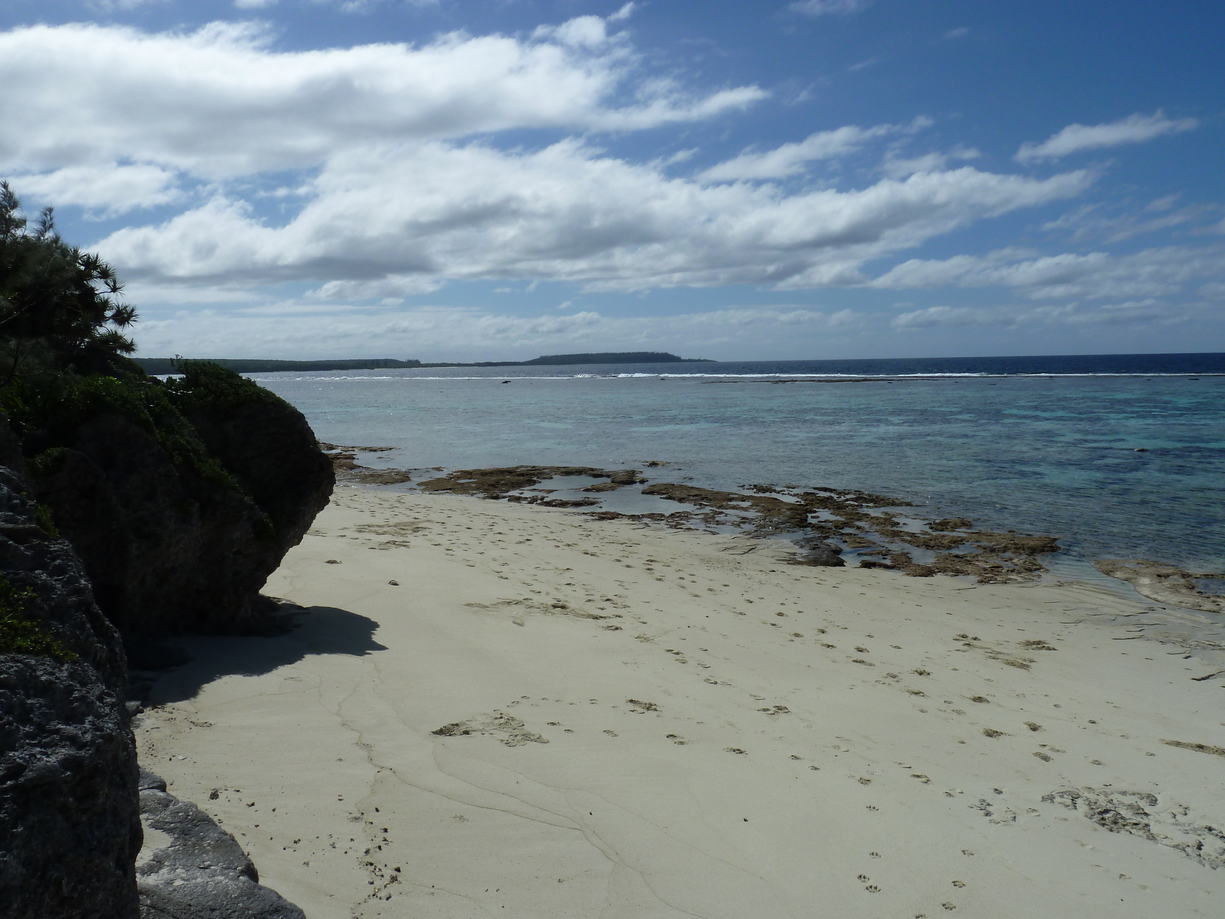 Picture New Caledonia Lifou Mu 2010-05 45 - Discovery Mu