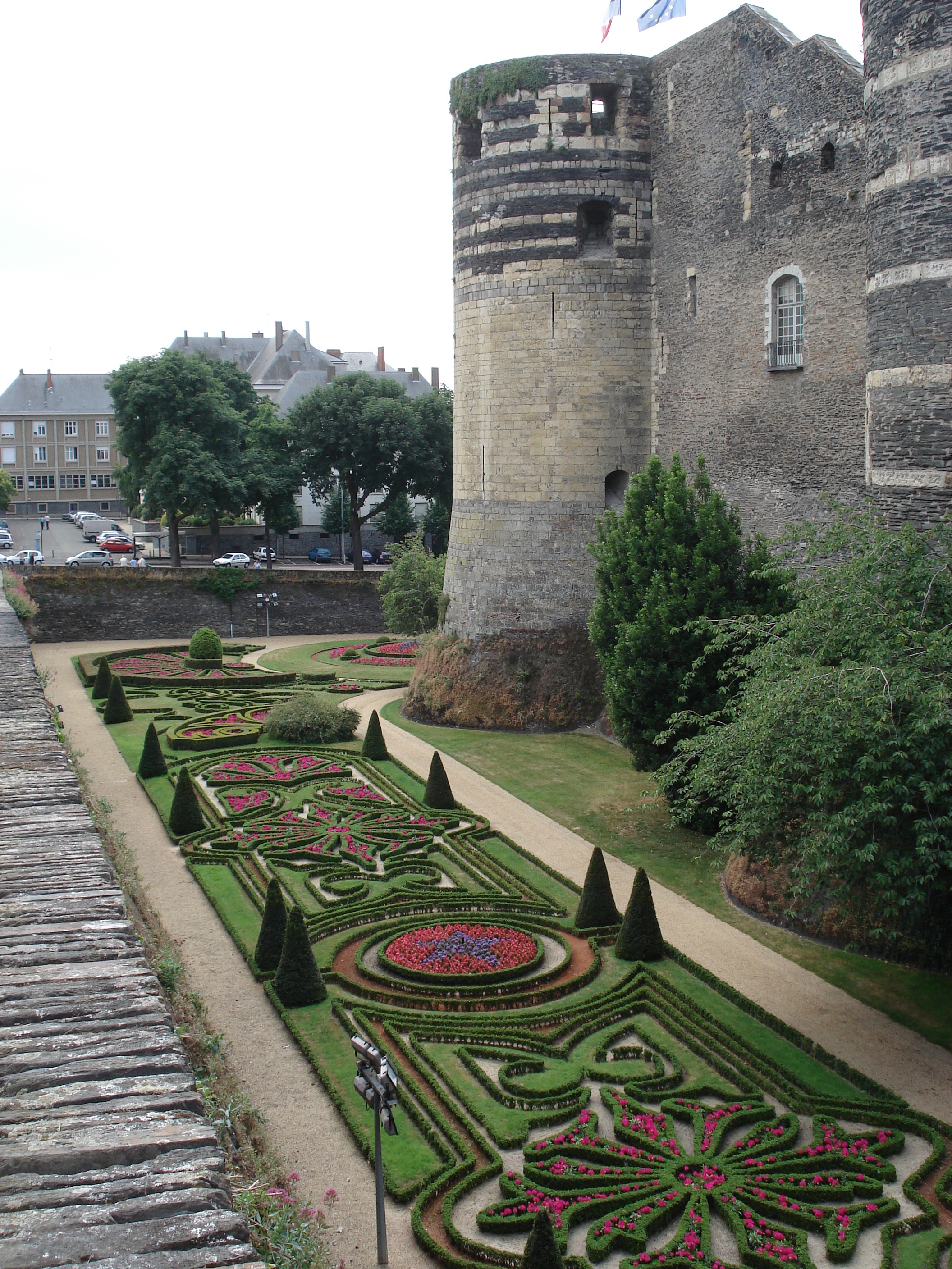 Picture France Angers 2006-06 17 - History Angers